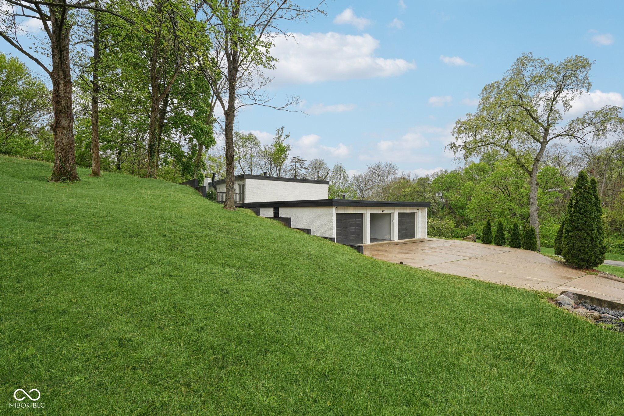 6164 Afton Crest