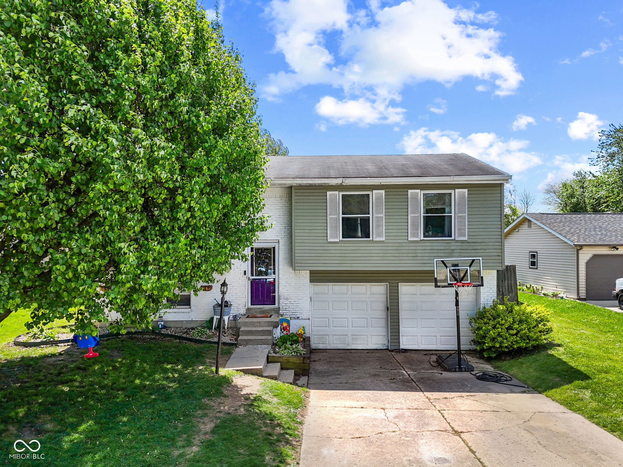 5537 Yeager Court