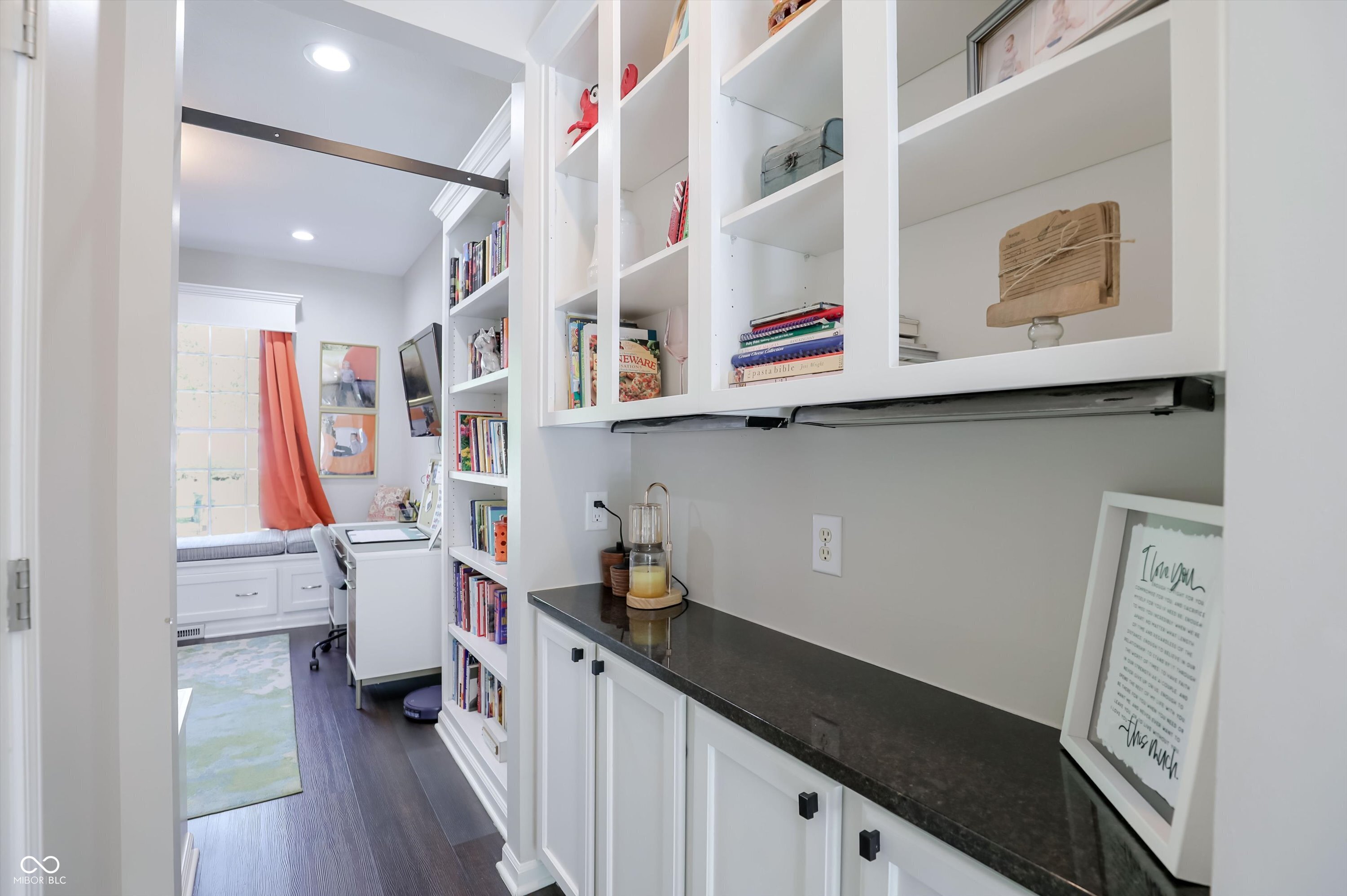 13614 Flintridge Pass