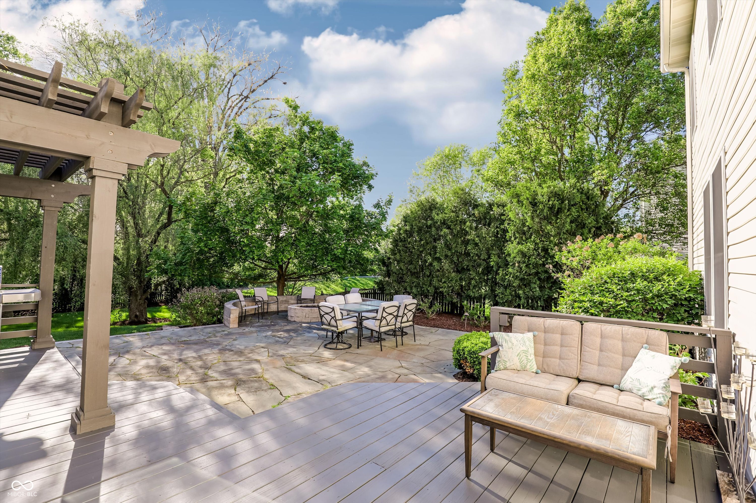 13614 Flintridge Pass