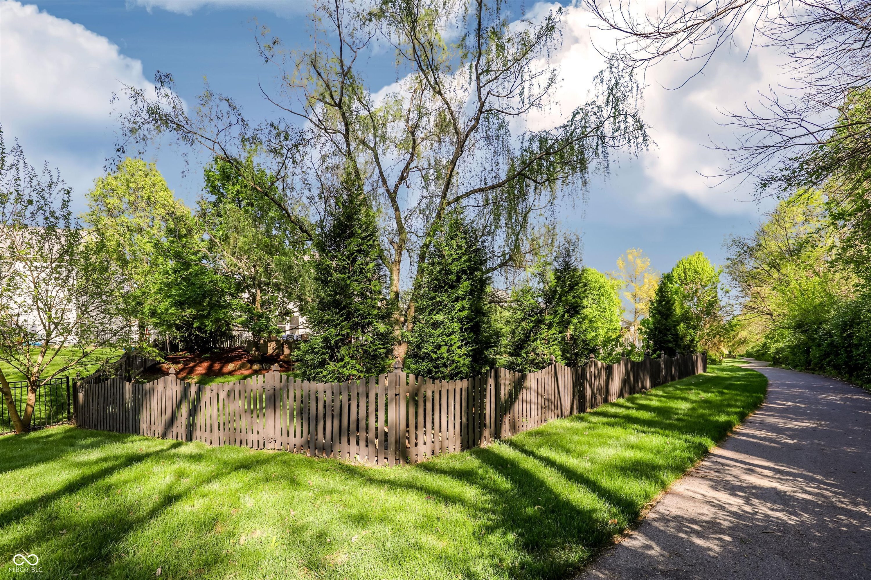 13614 Flintridge Pass