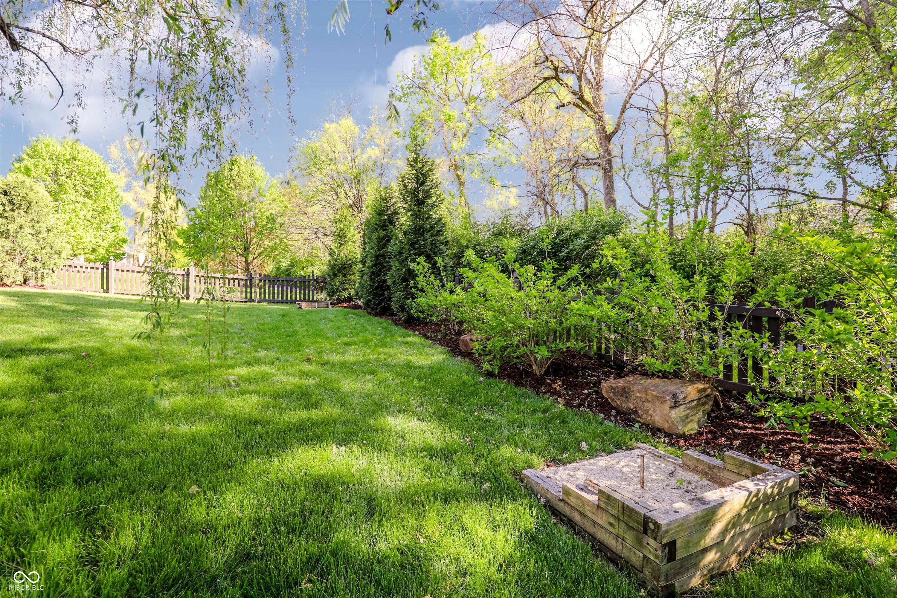 13614 Flintridge Pass