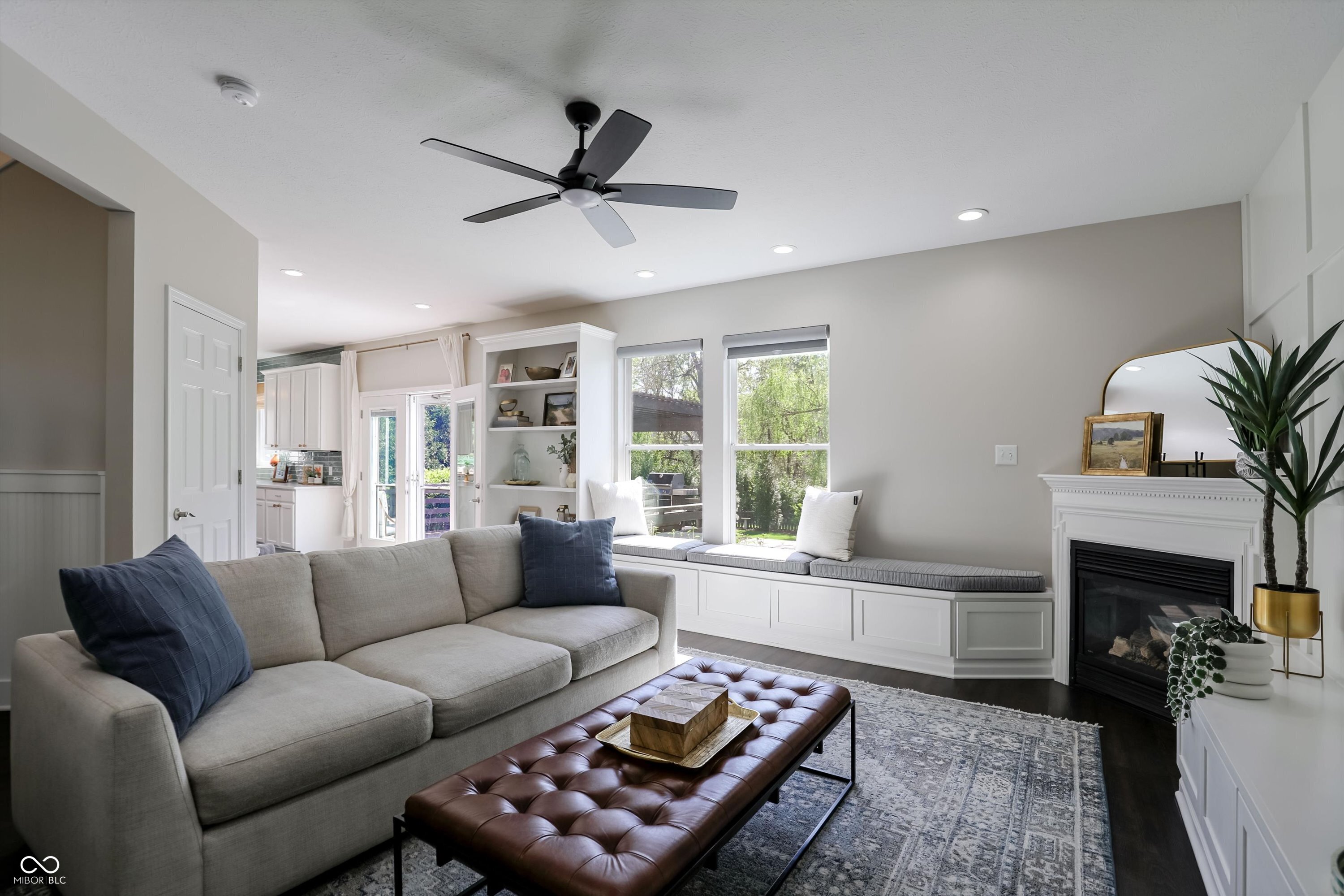 13614 Flintridge Pass