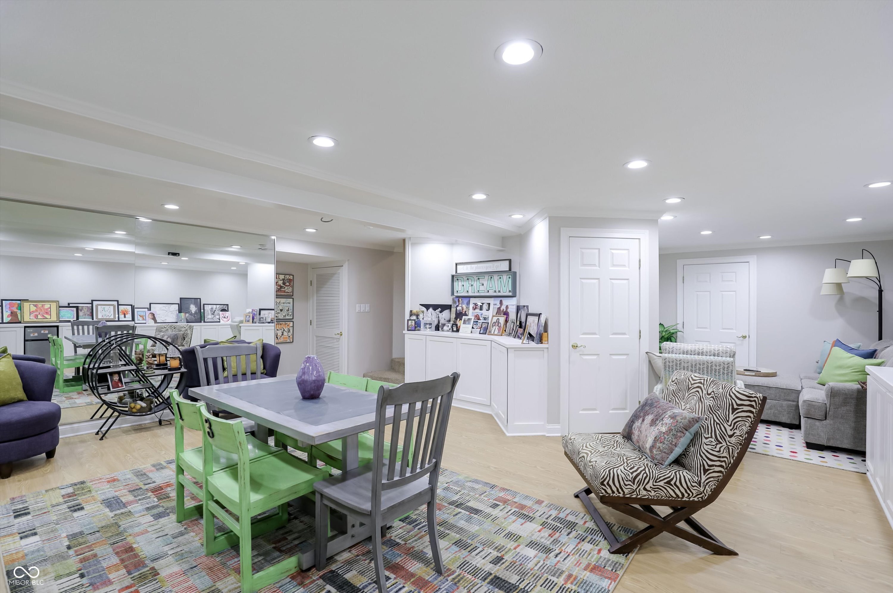 13614 Flintridge Pass