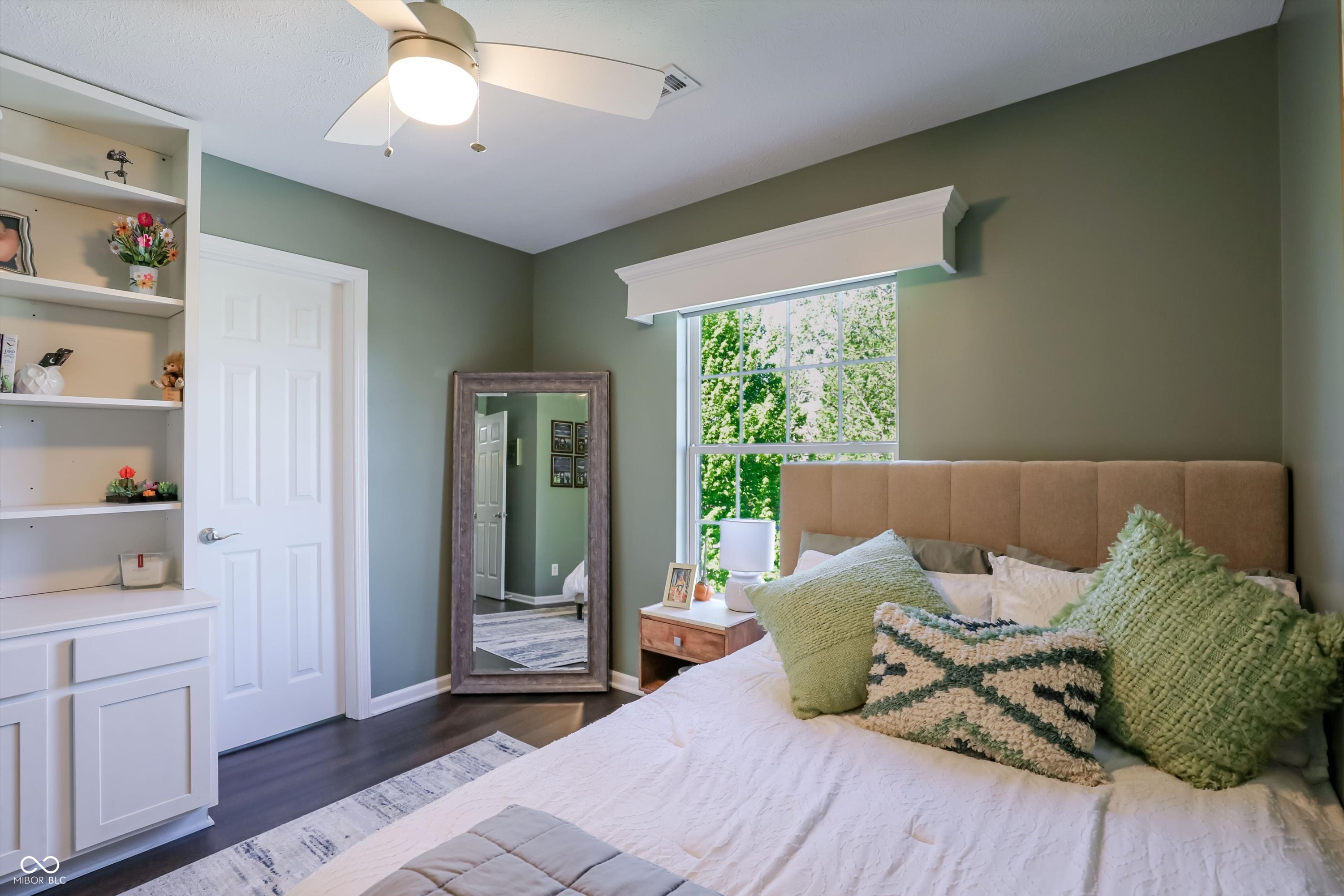 13614 Flintridge Pass