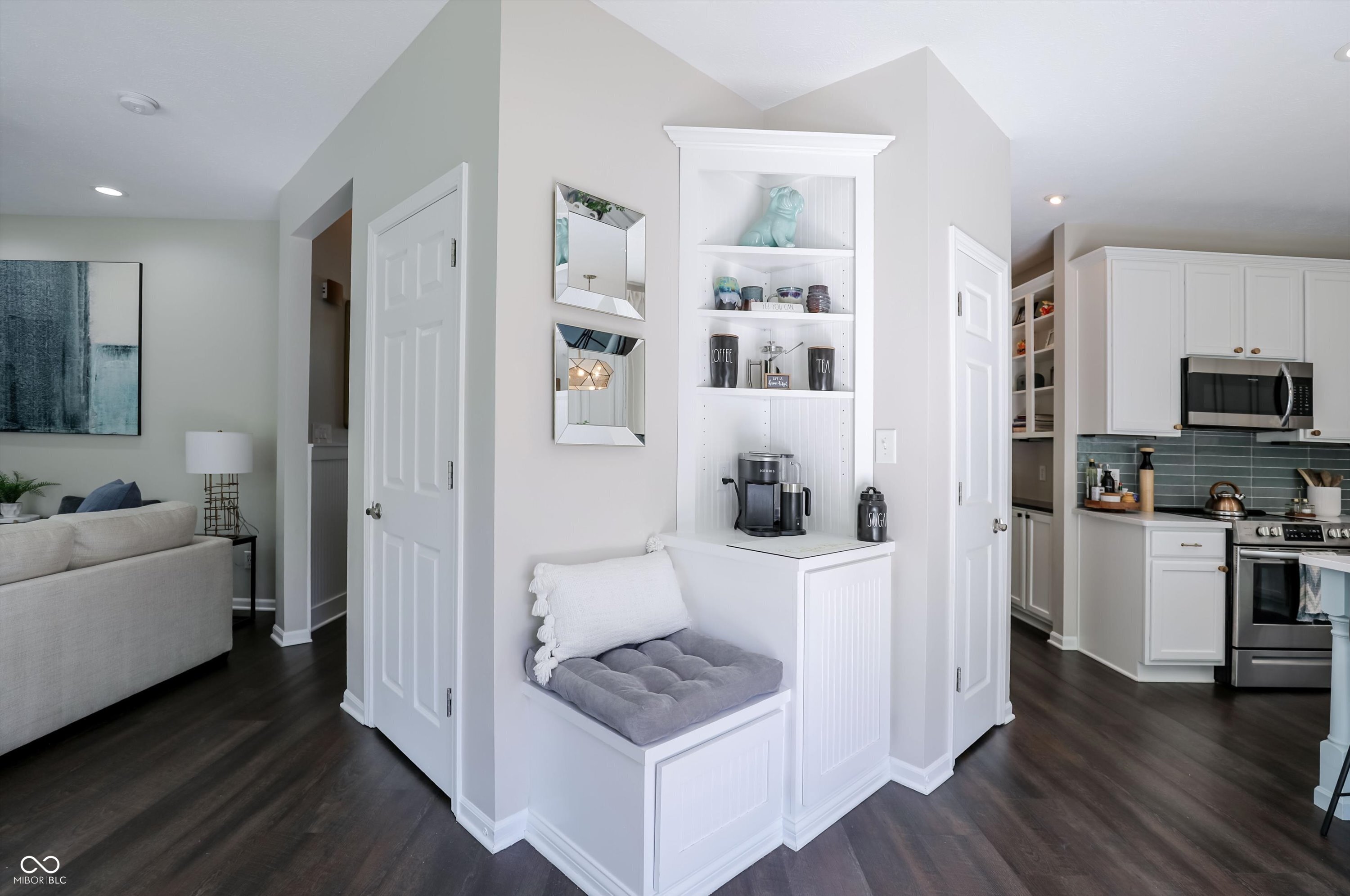 13614 Flintridge Pass