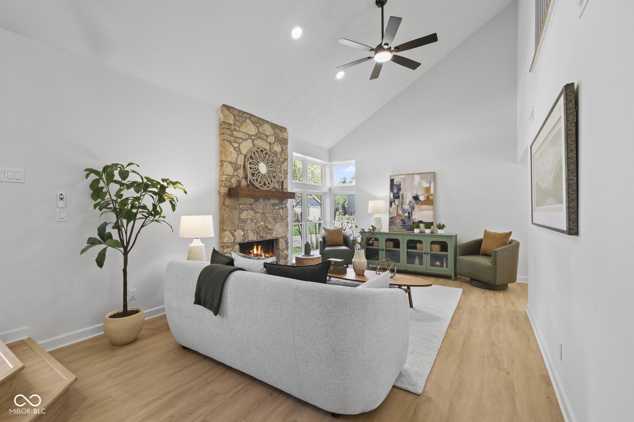 9138 Hardwood Court