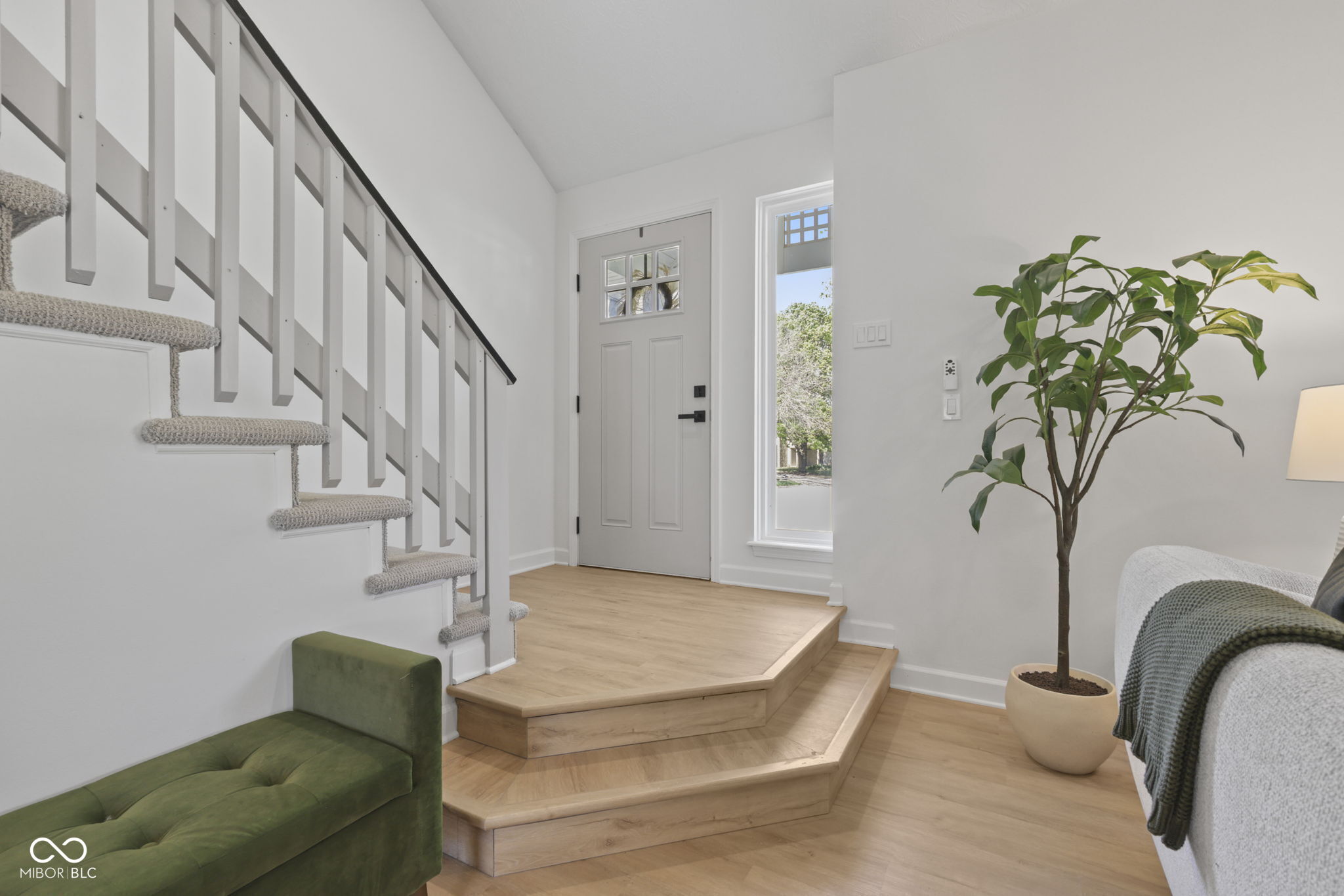 9138 Hardwood Court