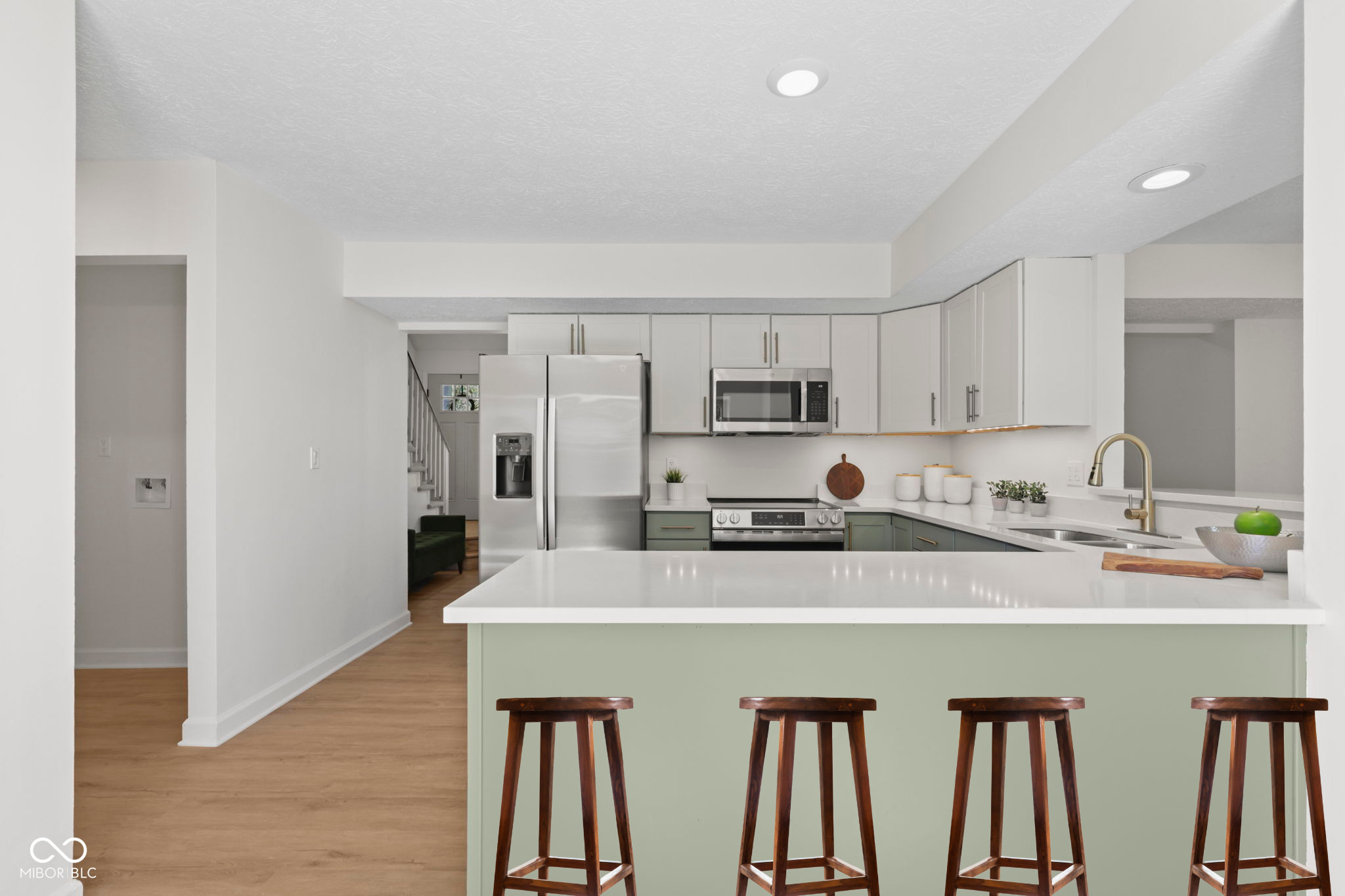 9138 Hardwood Court