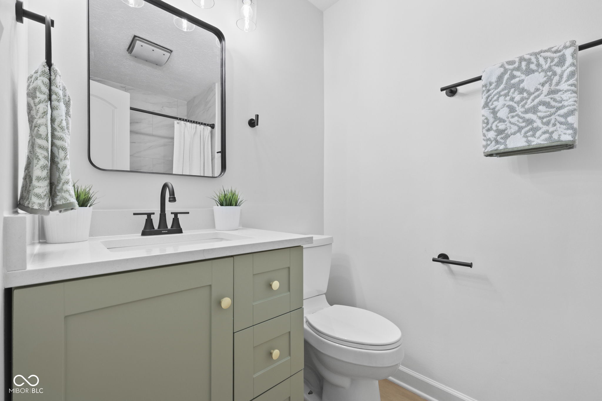 9138 Hardwood Court