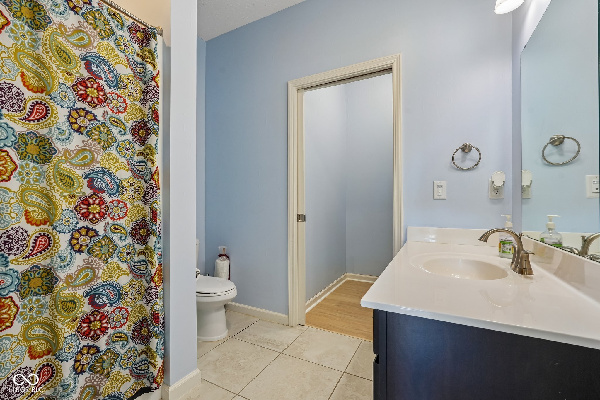 806 Foxglove Court
