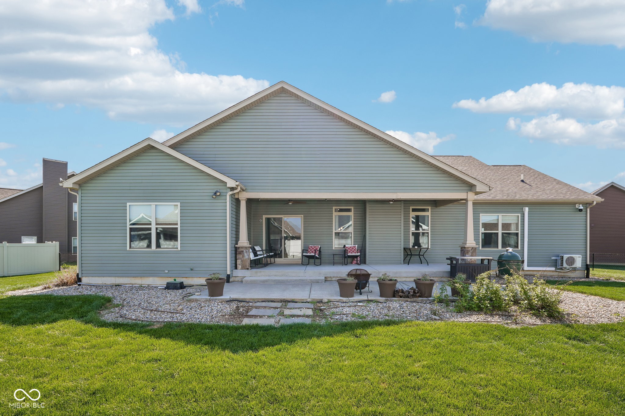 806 Foxglove Court