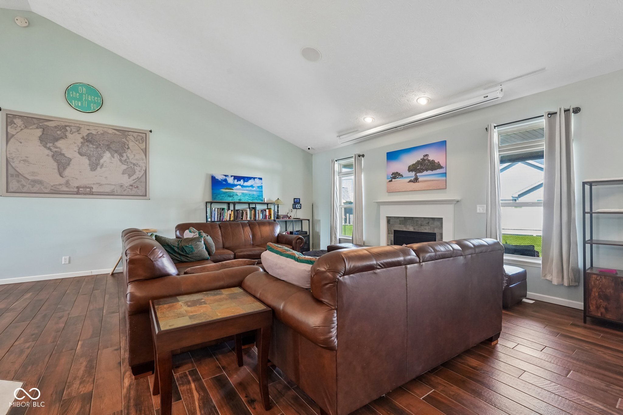 806 Foxglove Court