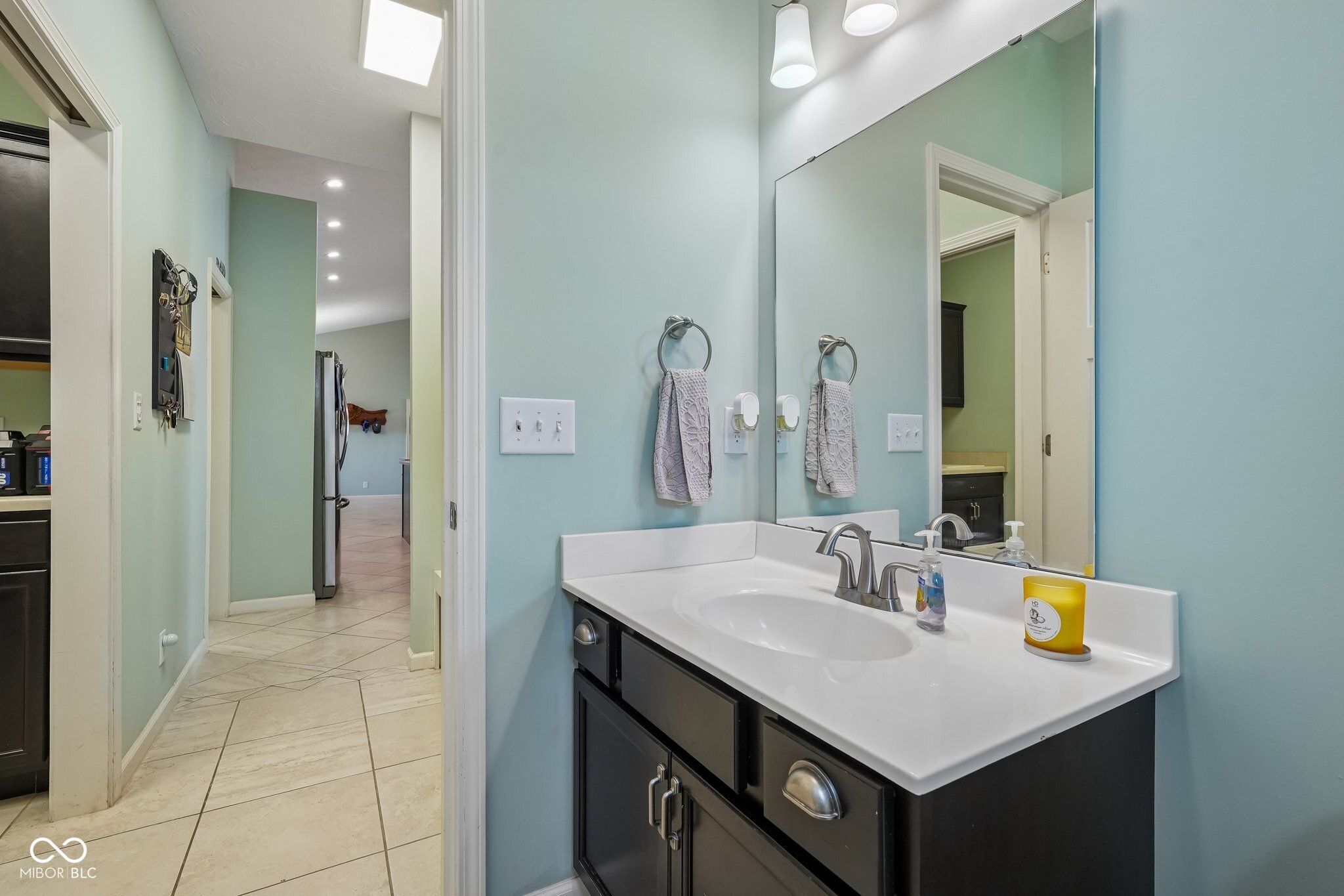 806 Foxglove Court