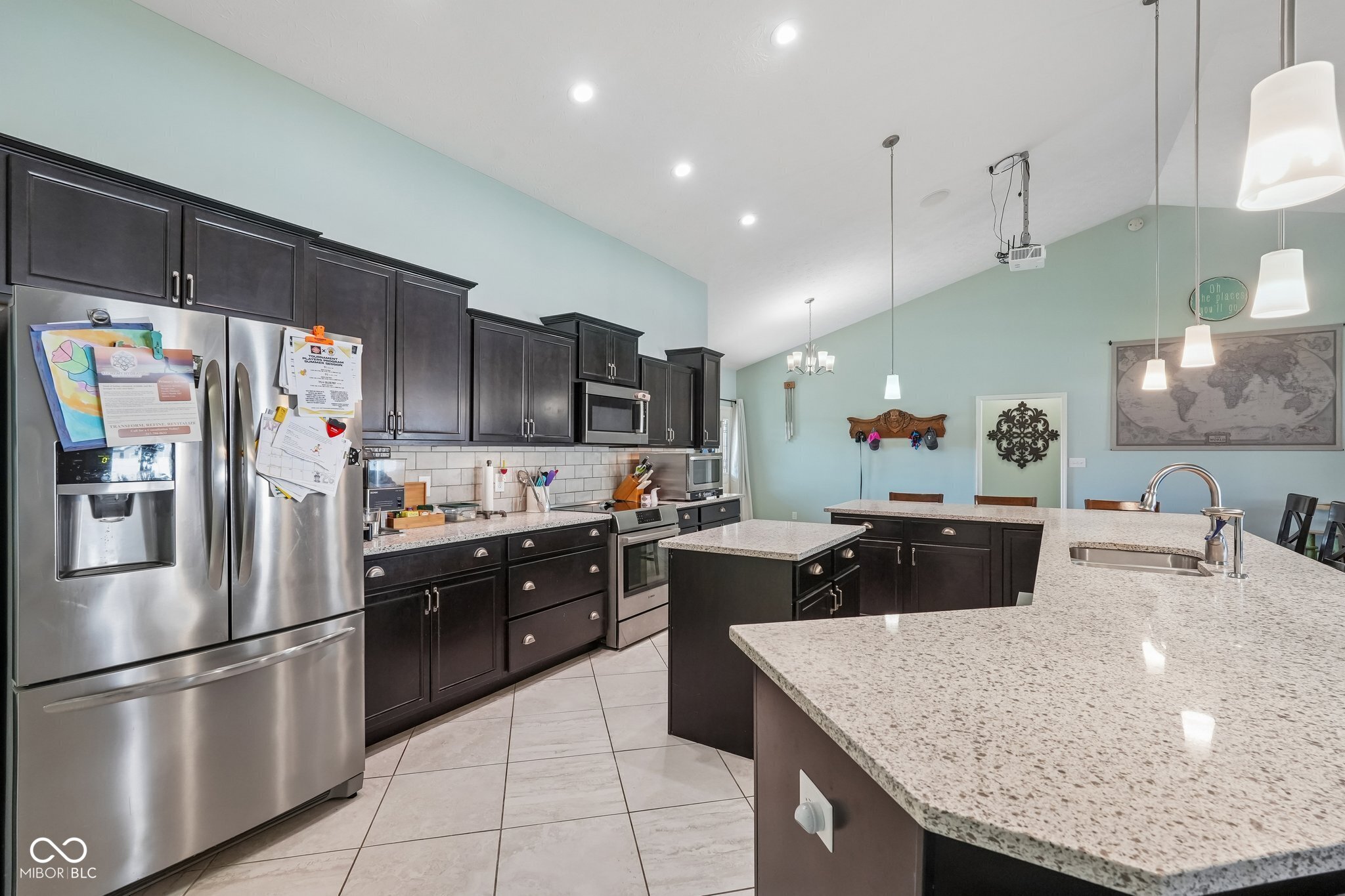 806 Foxglove Court