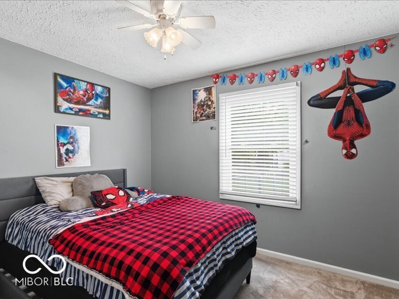 6725 Lakeknoll Drive