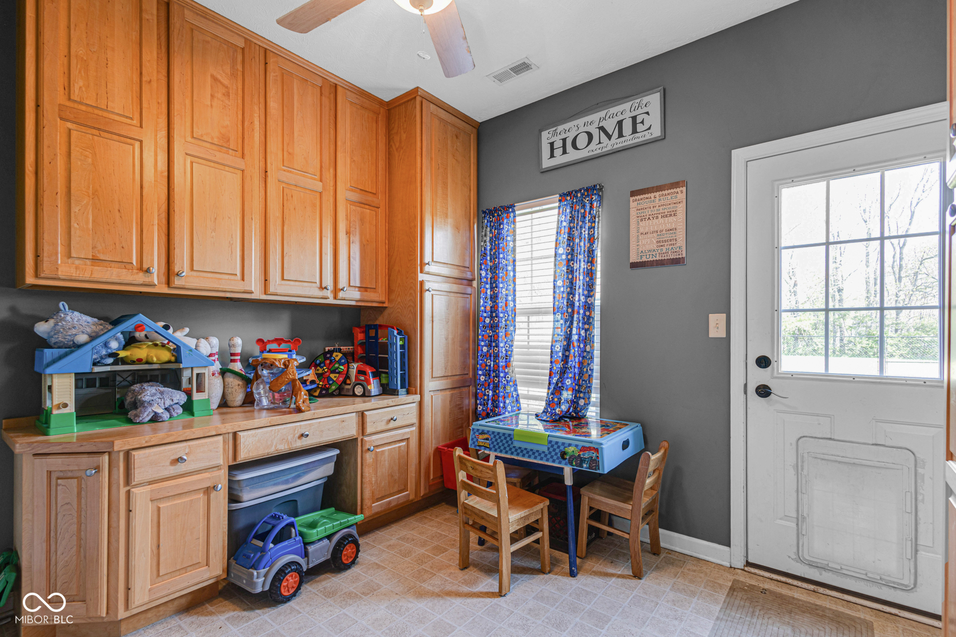 6712 Wilmot Lane