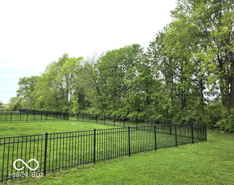 852 Cowley Drive