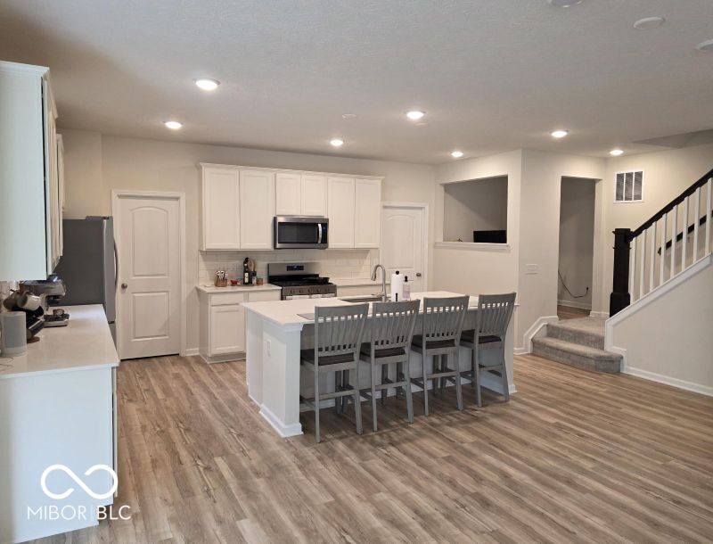 852 Cowley Drive