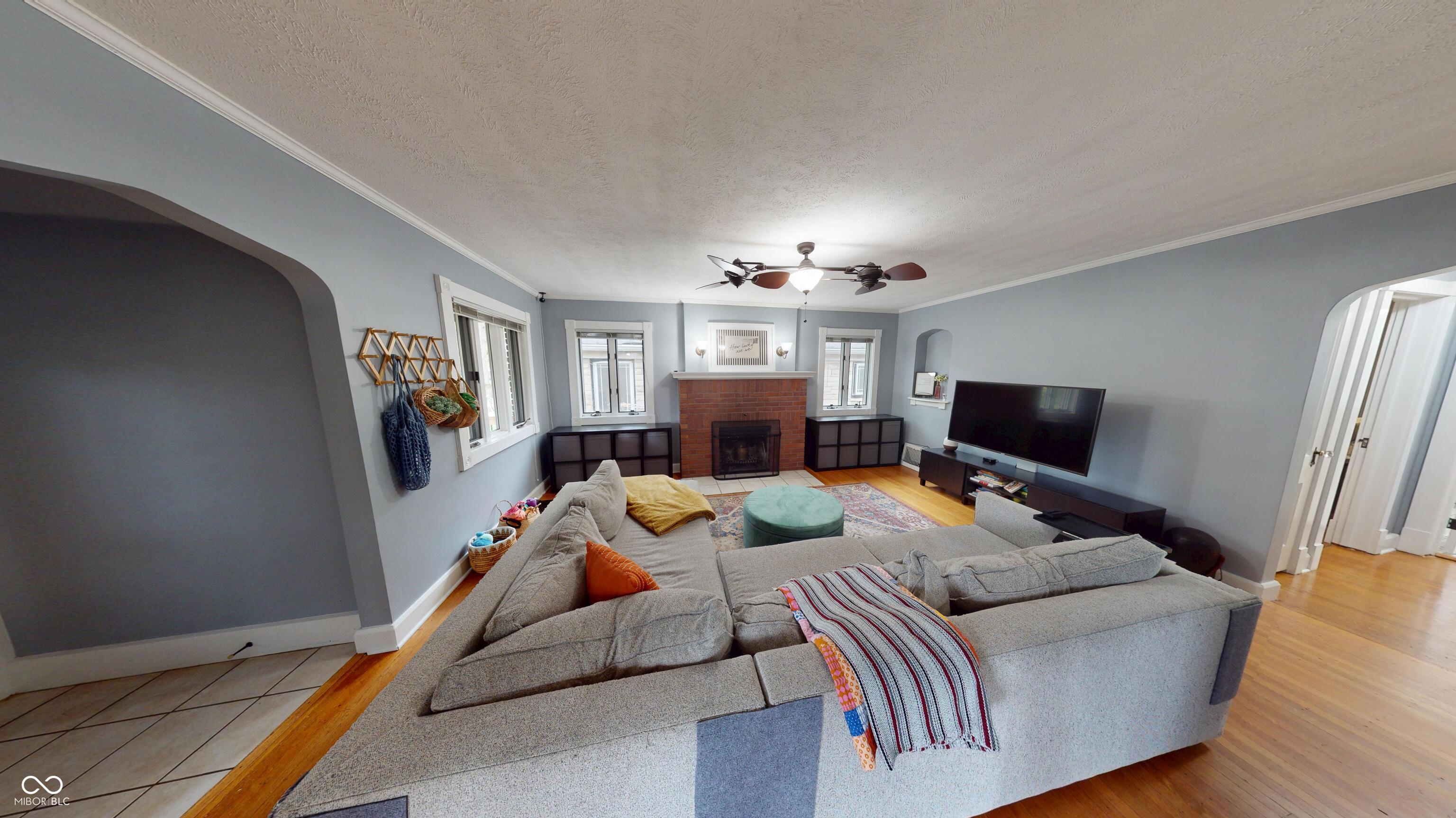 6043 Kingsley Drive