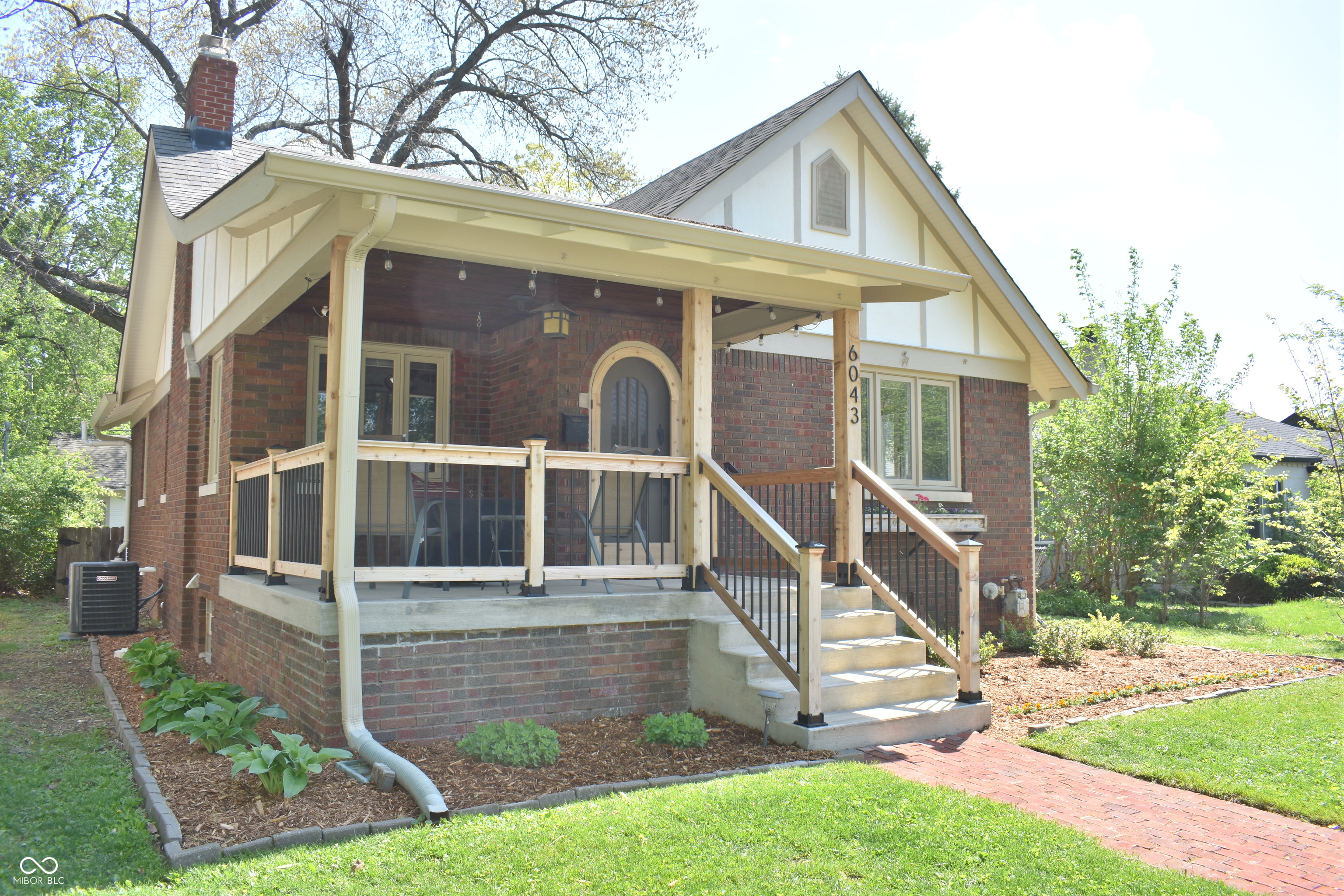 6043 Kingsley Drive