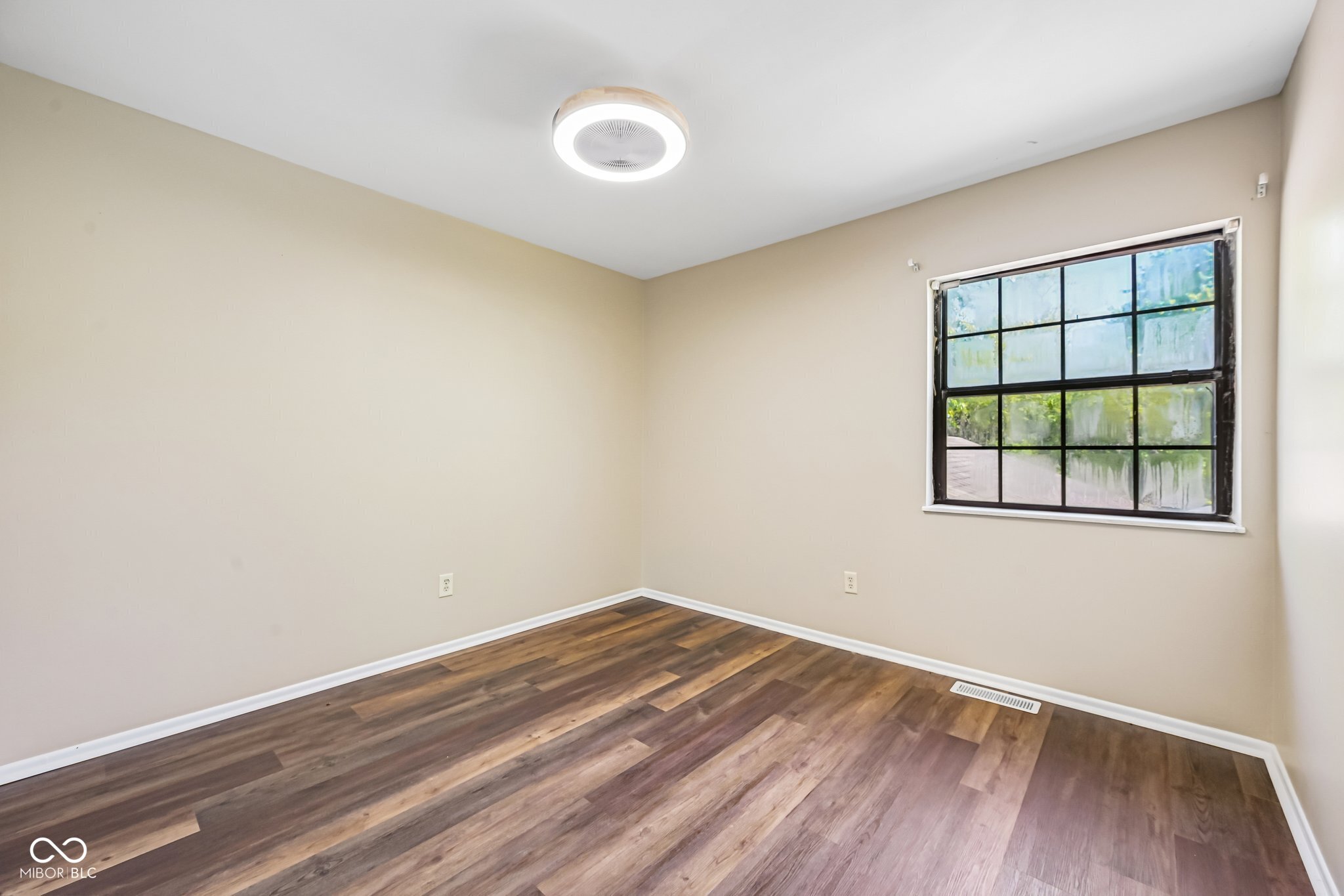 3724 Tudor Park Drive