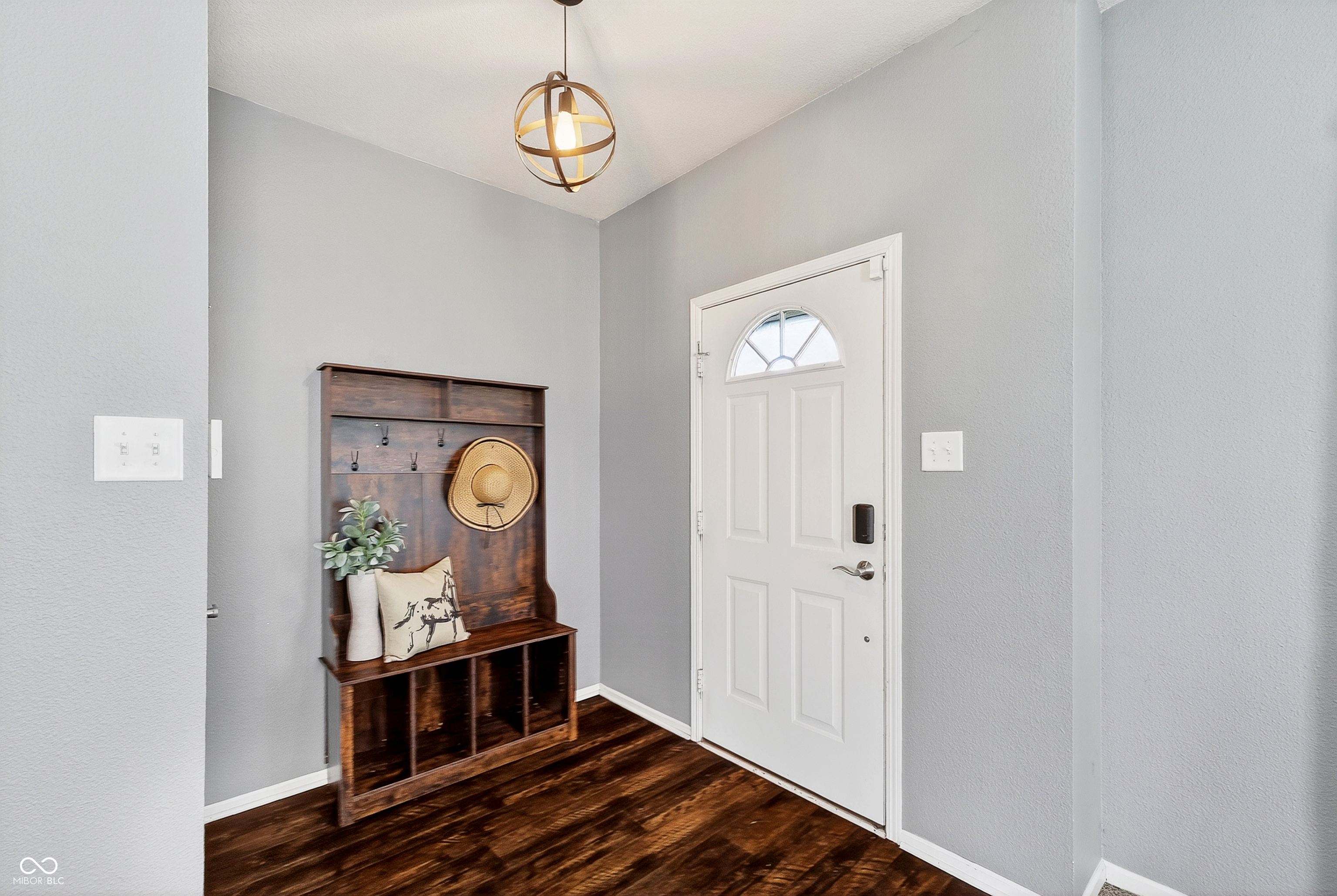 1216 King Maple Drive
