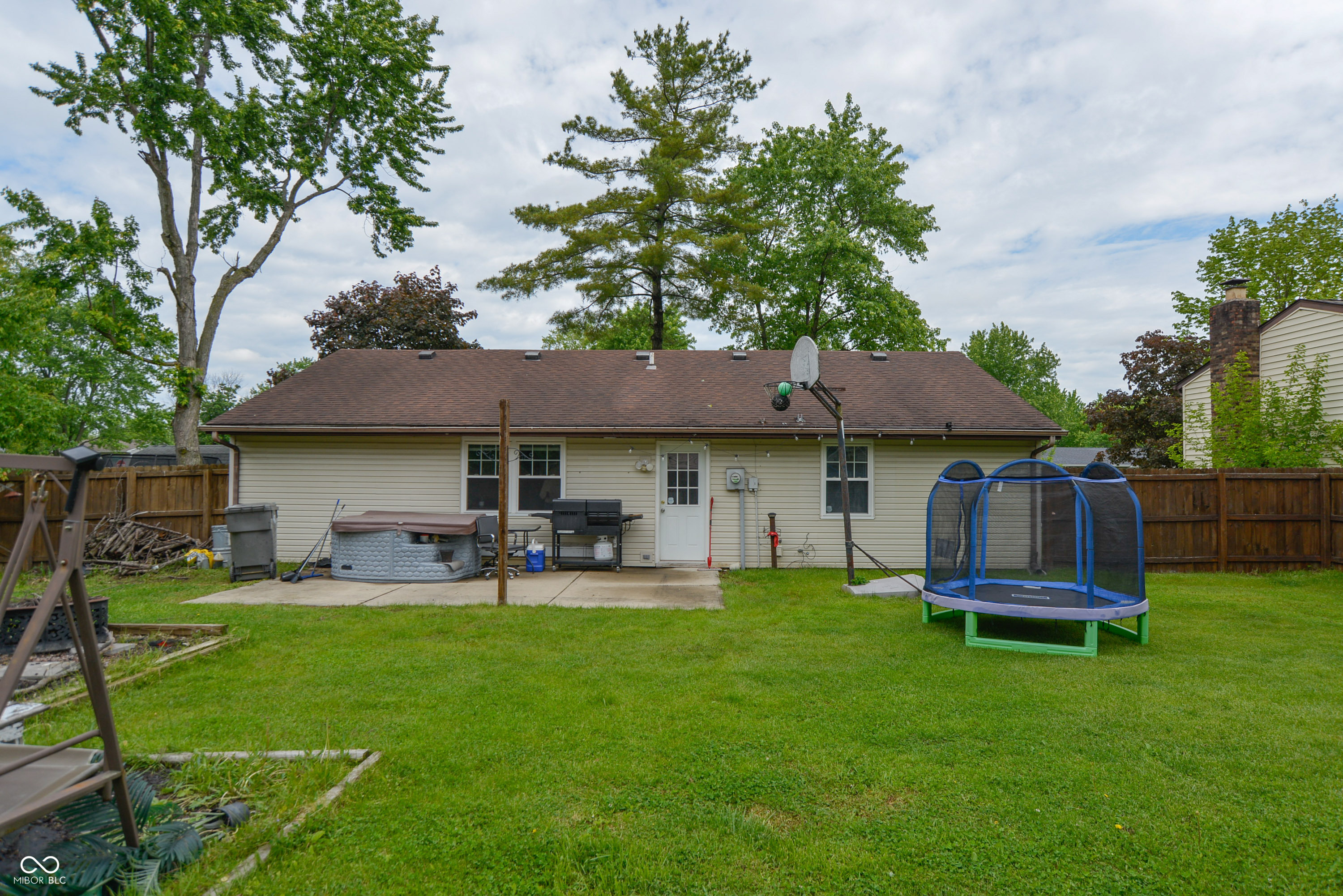 5423 Lobo Drive