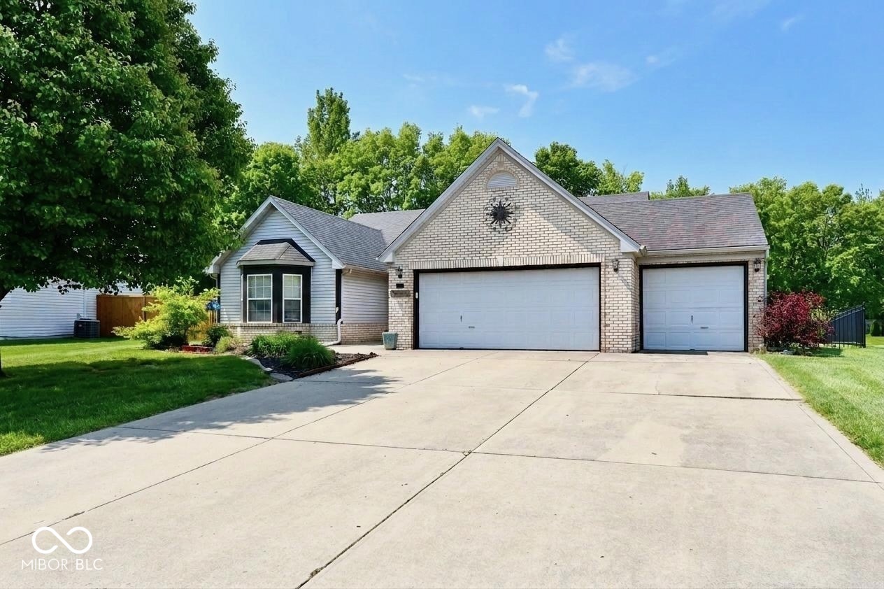 1035 Springwater Drive
