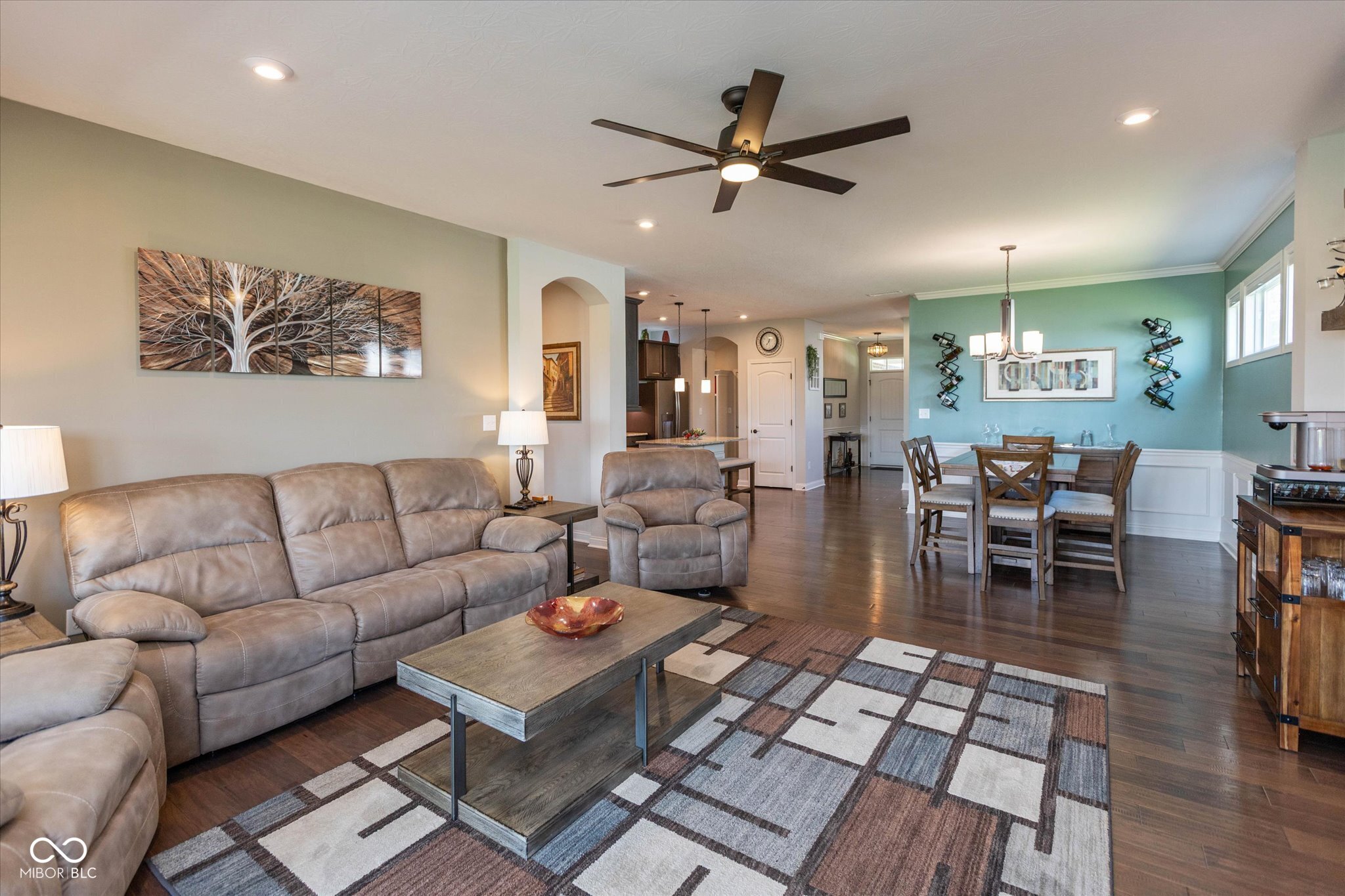 6304 W Cedar Chase Drive