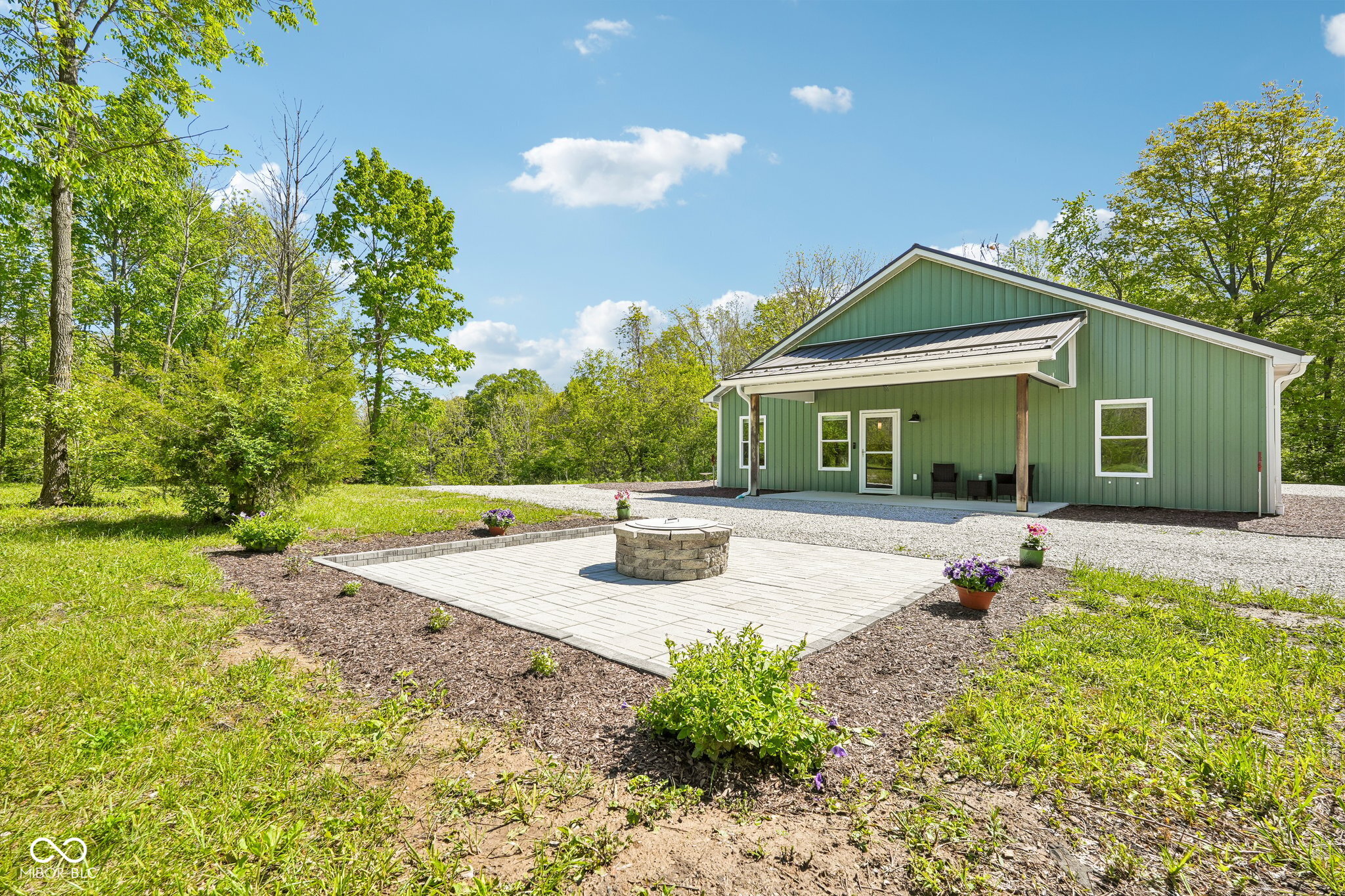 1359 S Nucor Road