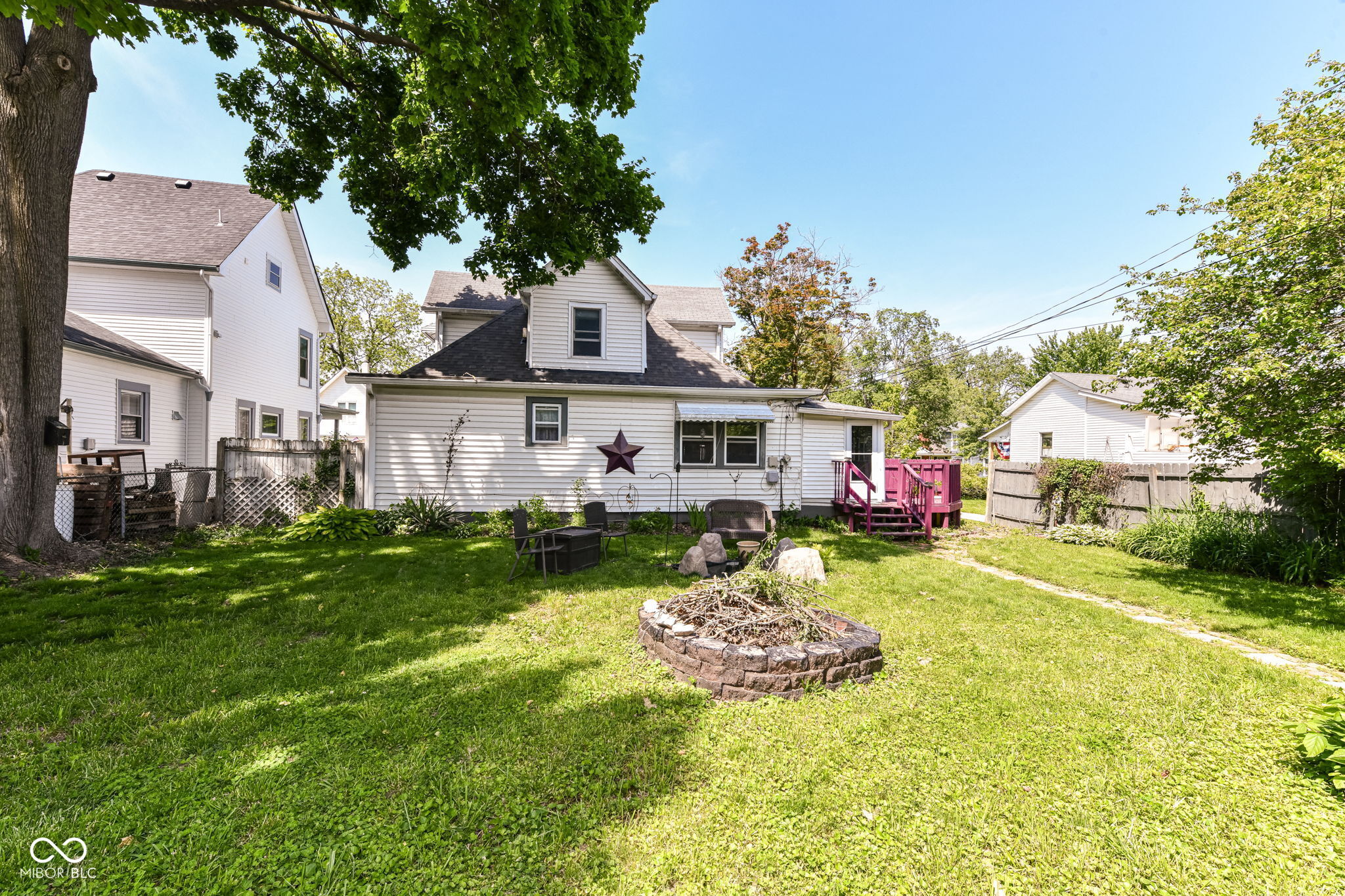 303 Walnut Street