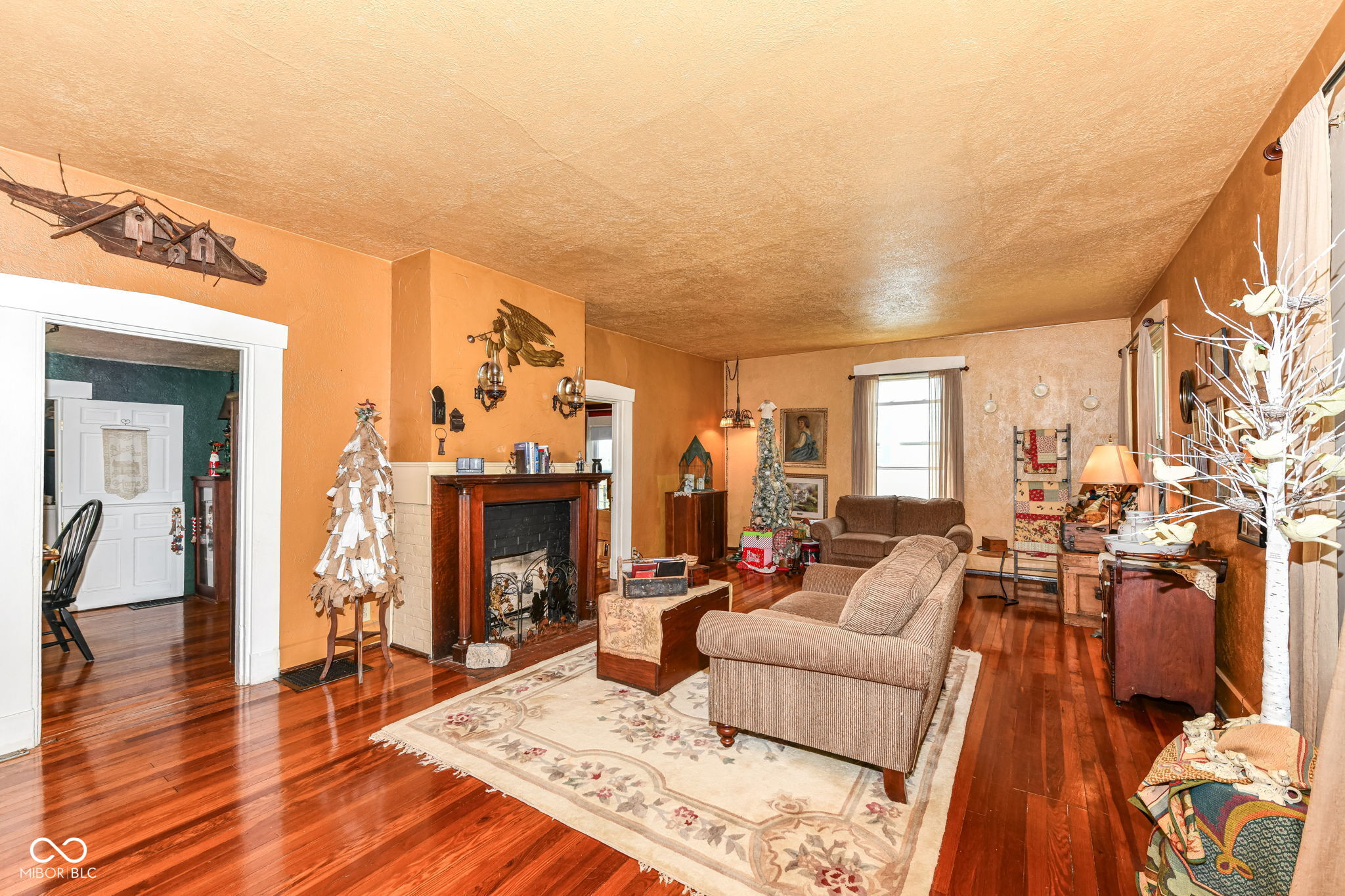 303 Walnut Street