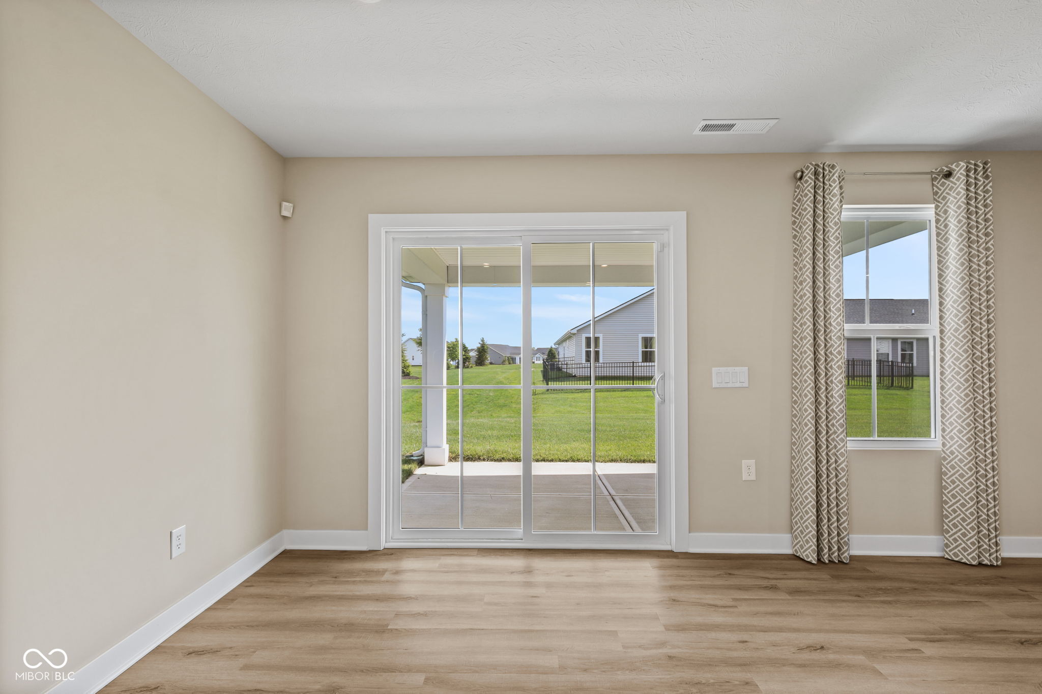 1275 Gunnison Drive