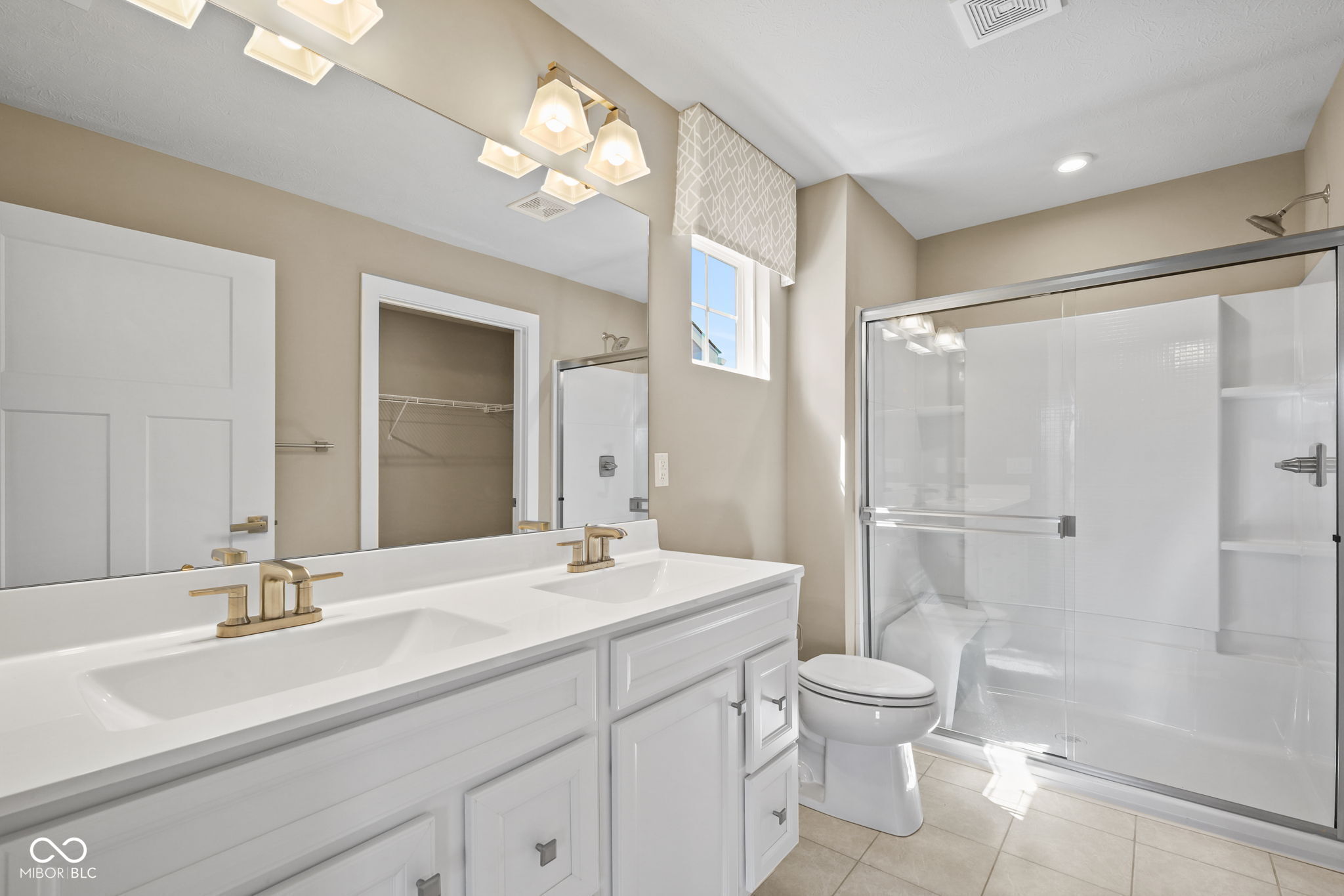 1275 Gunnison Drive