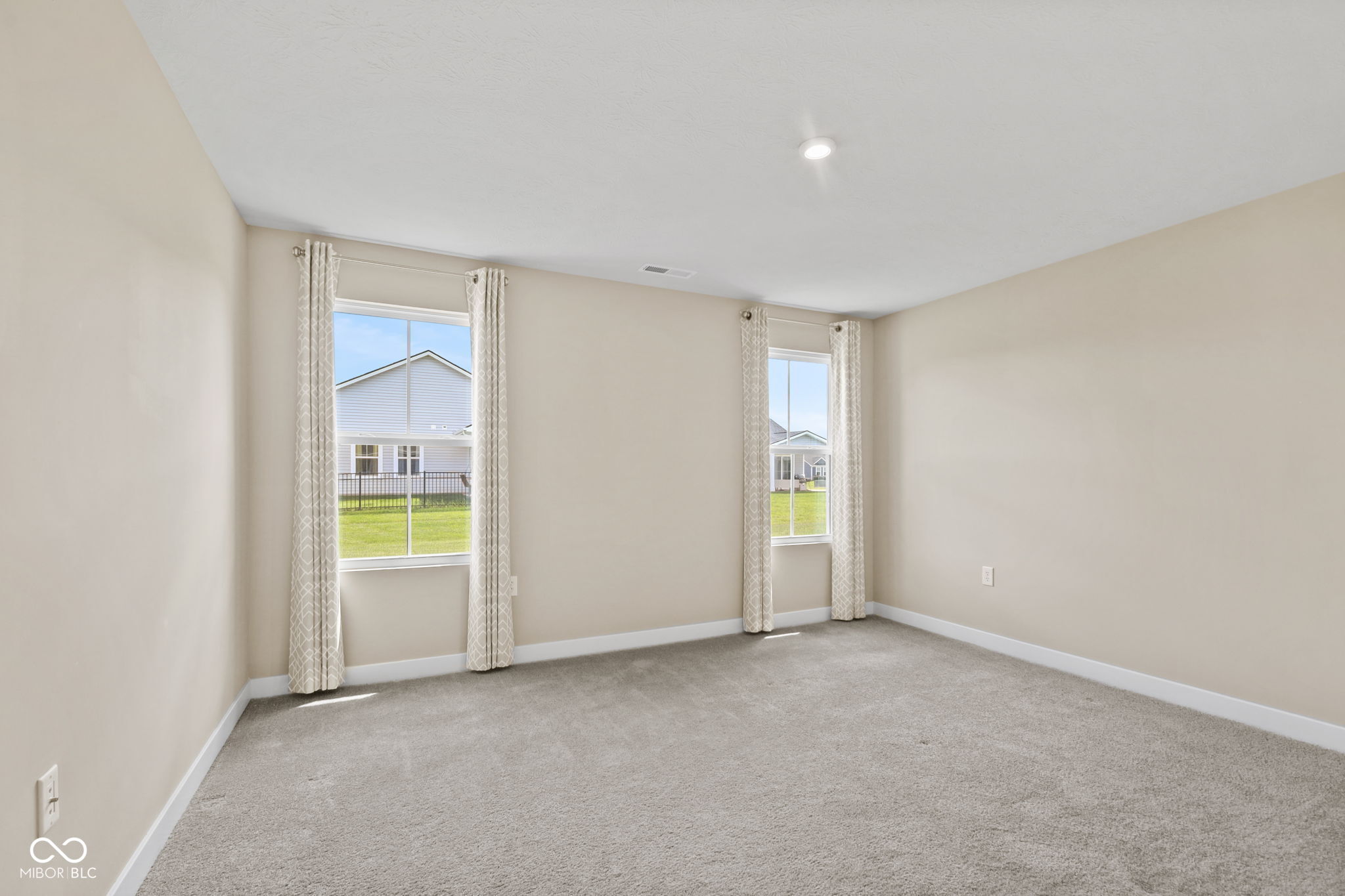 1275 Gunnison Drive