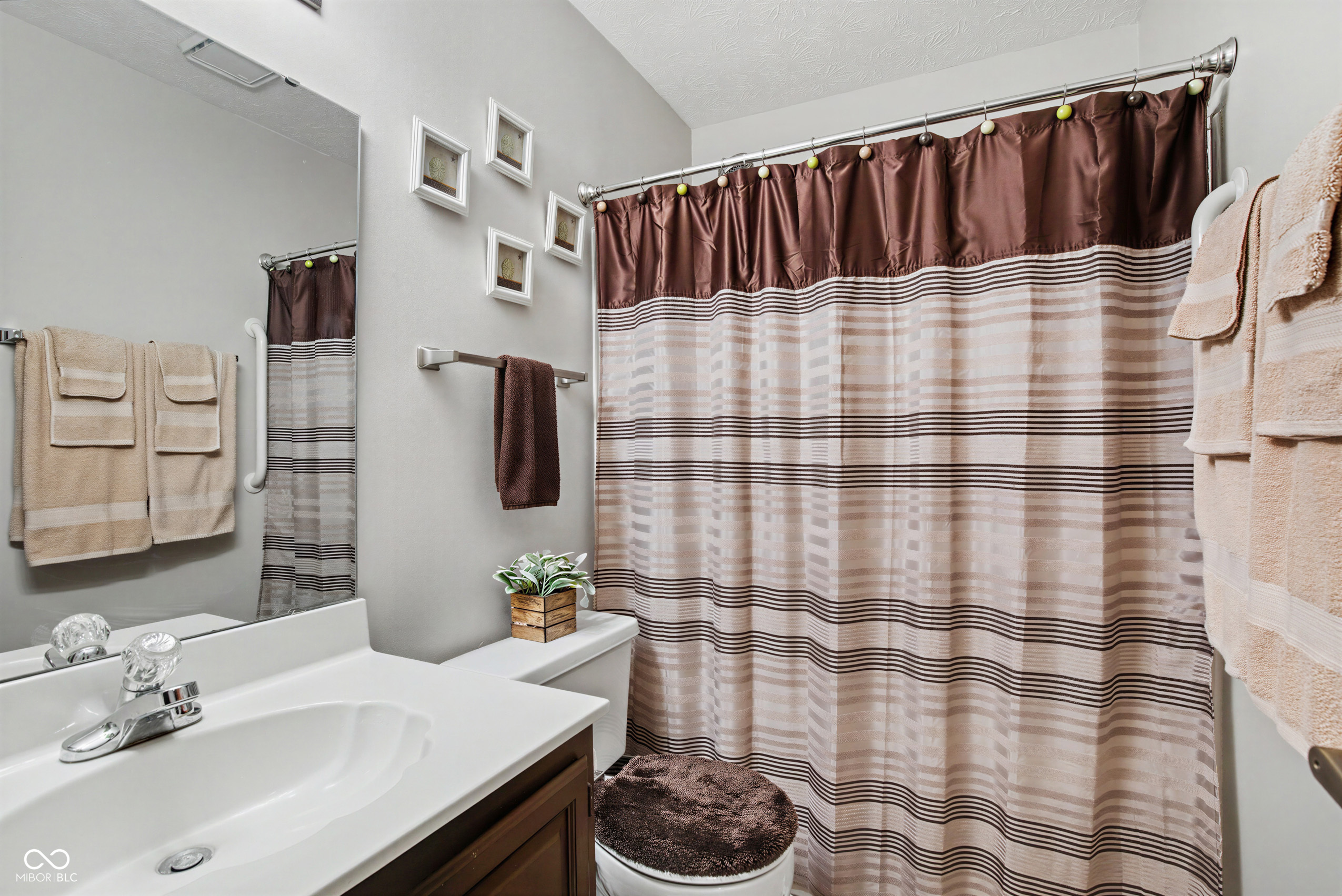 1763 Wellesley Lane Unit: 1-C