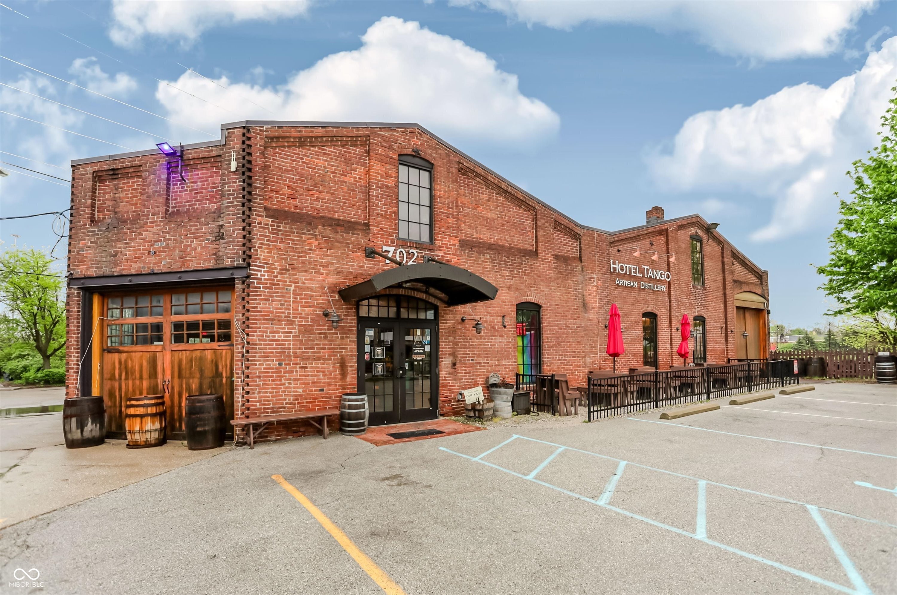 806 Shelby Street