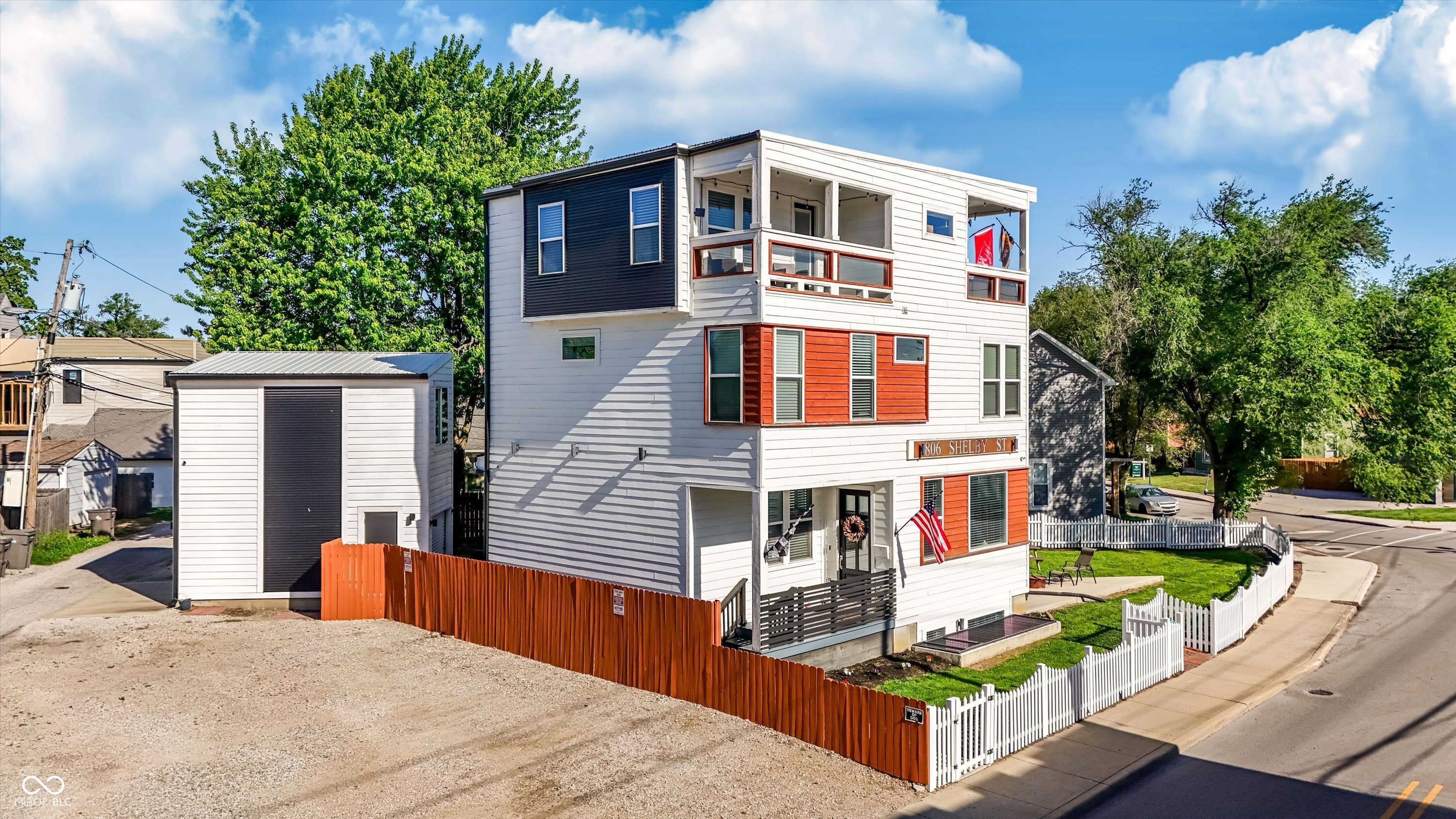 806 Shelby Street