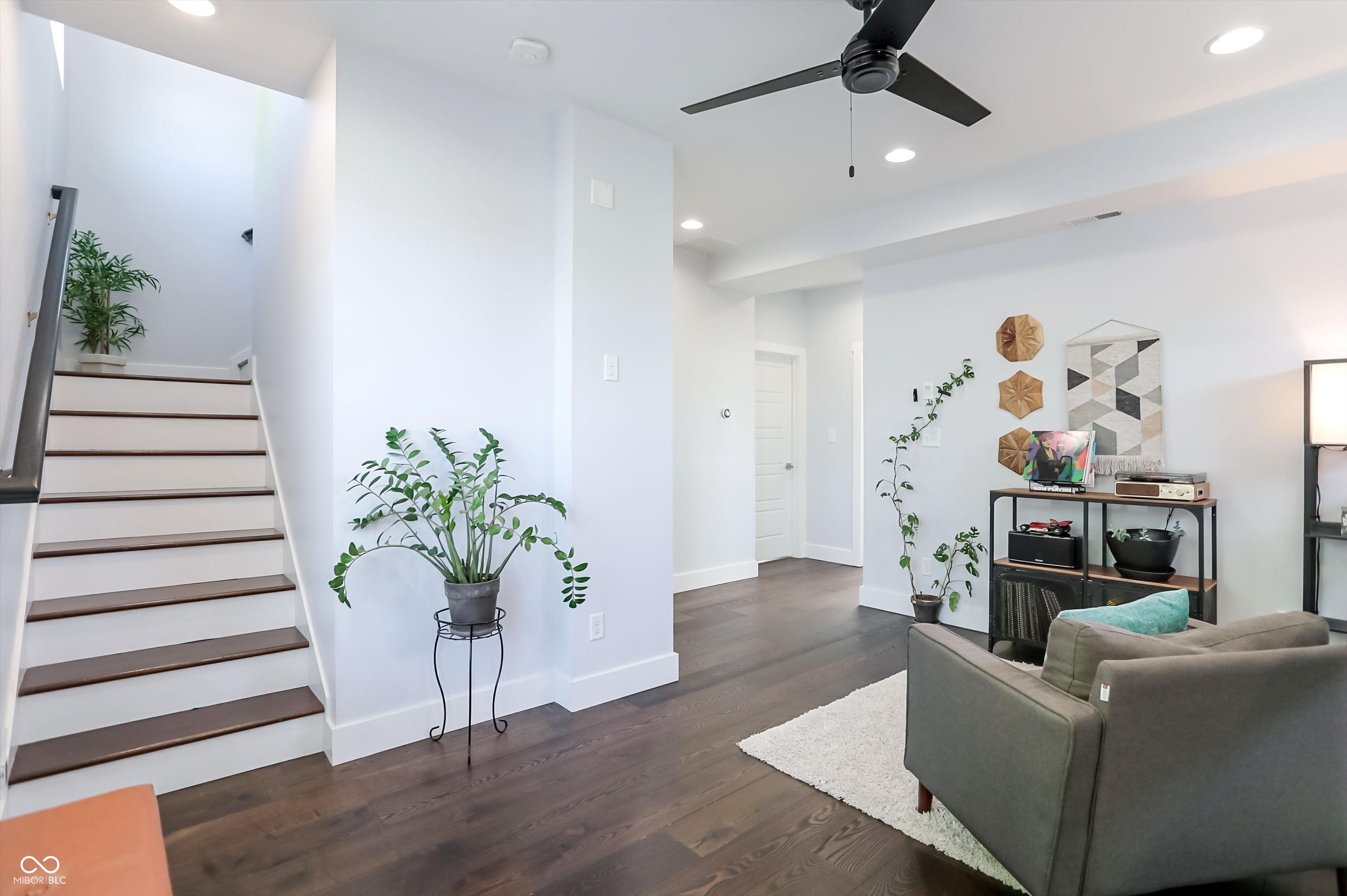 806 Shelby Street