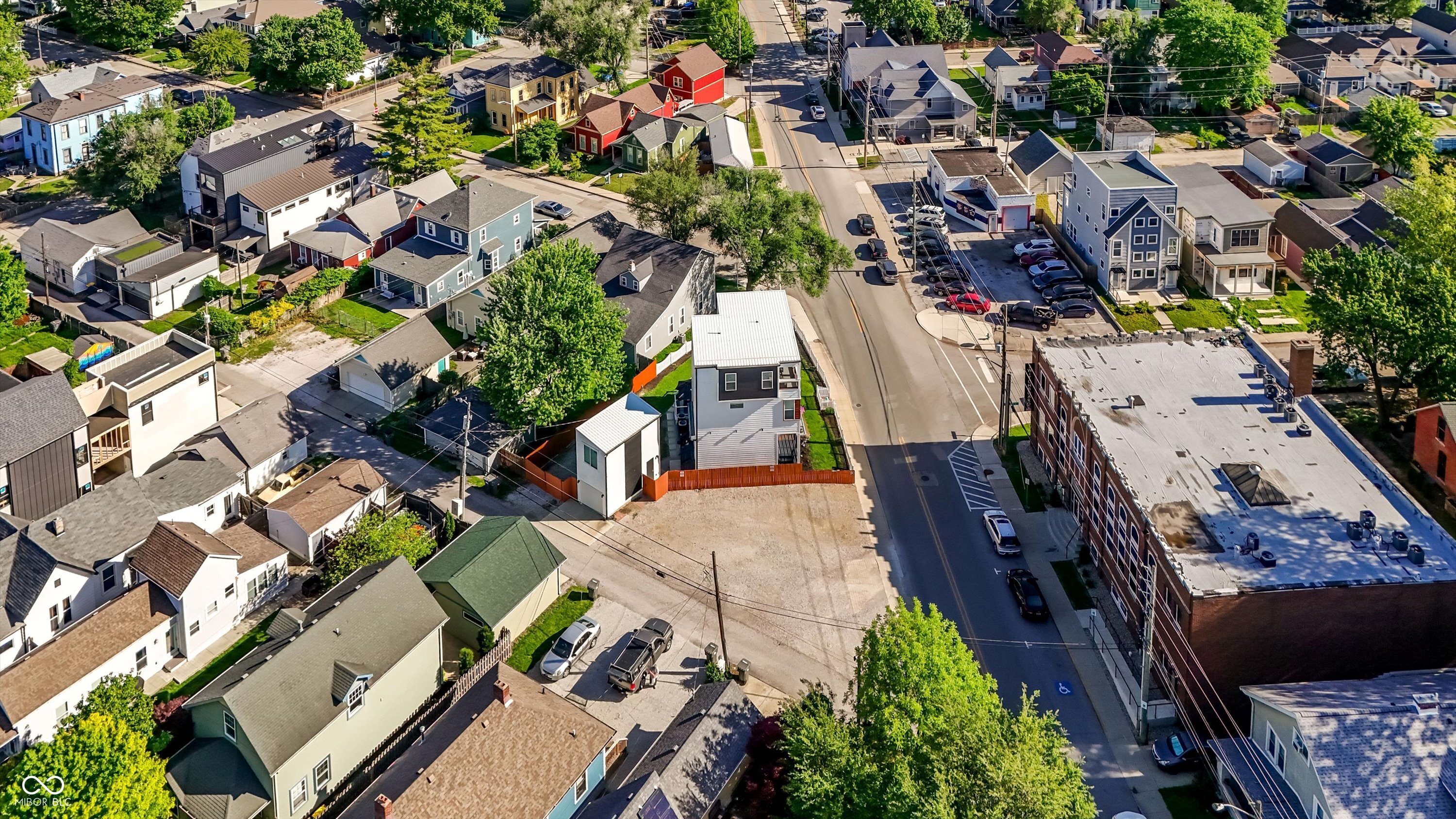 806 Shelby Street