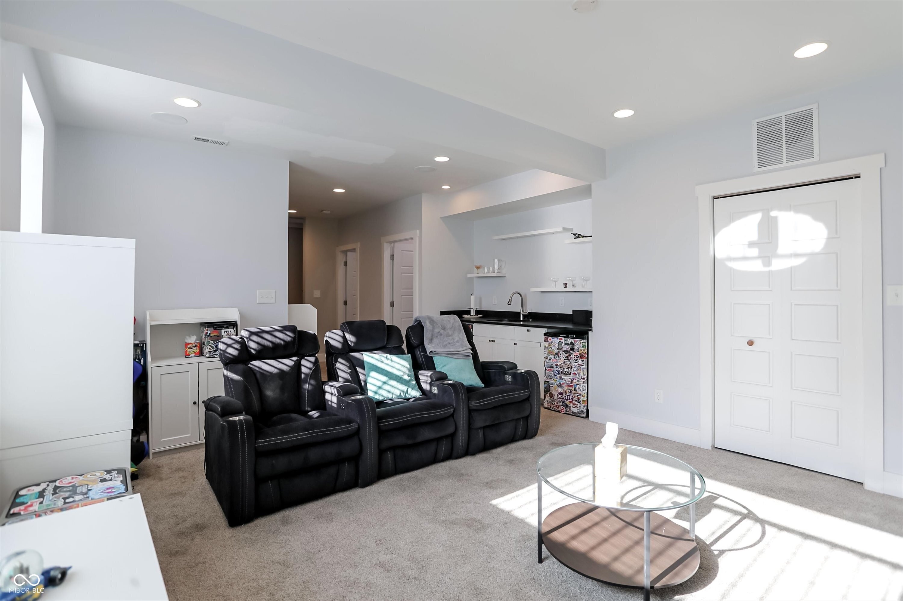 806 Shelby Street