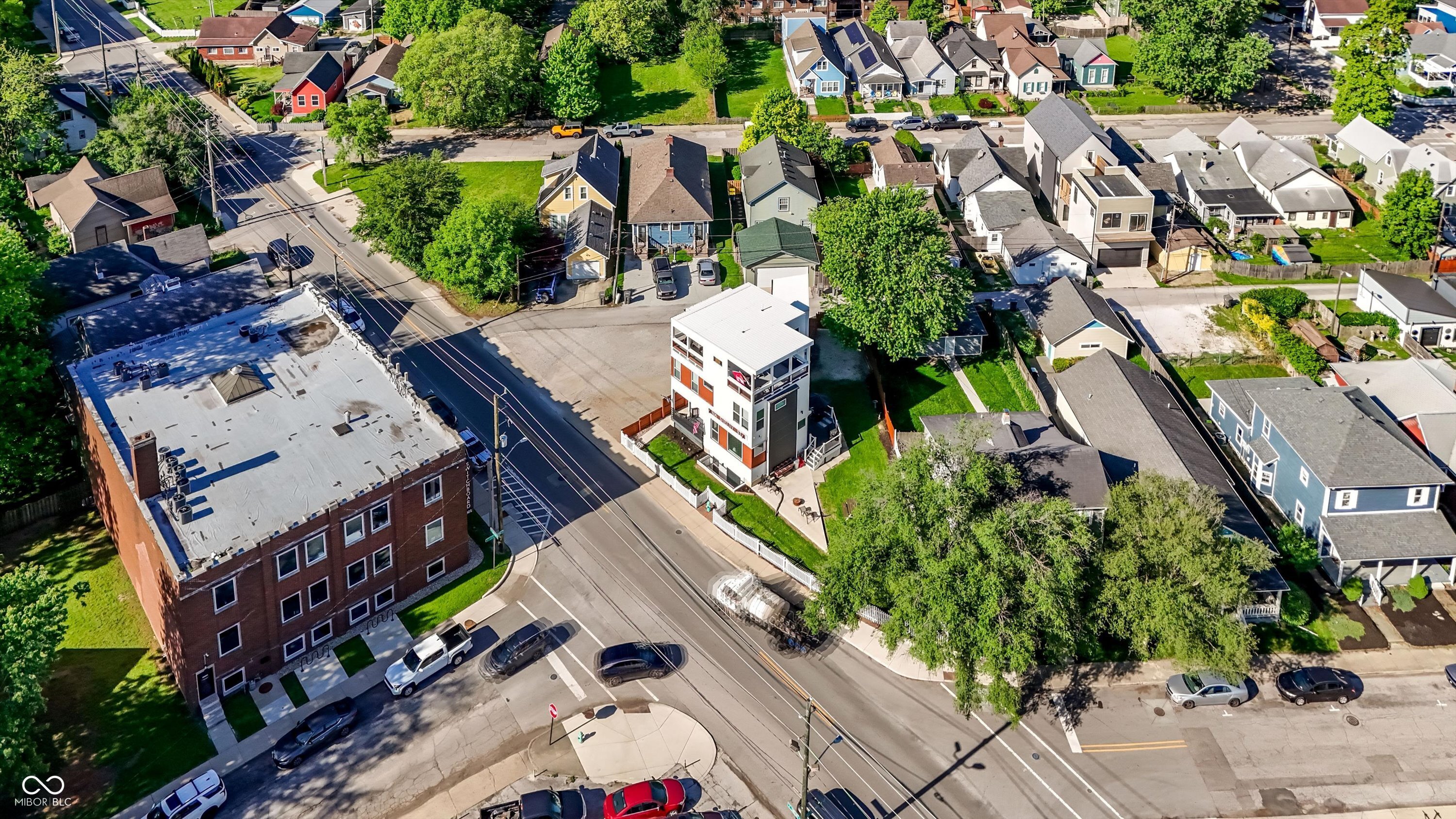 806 Shelby Street