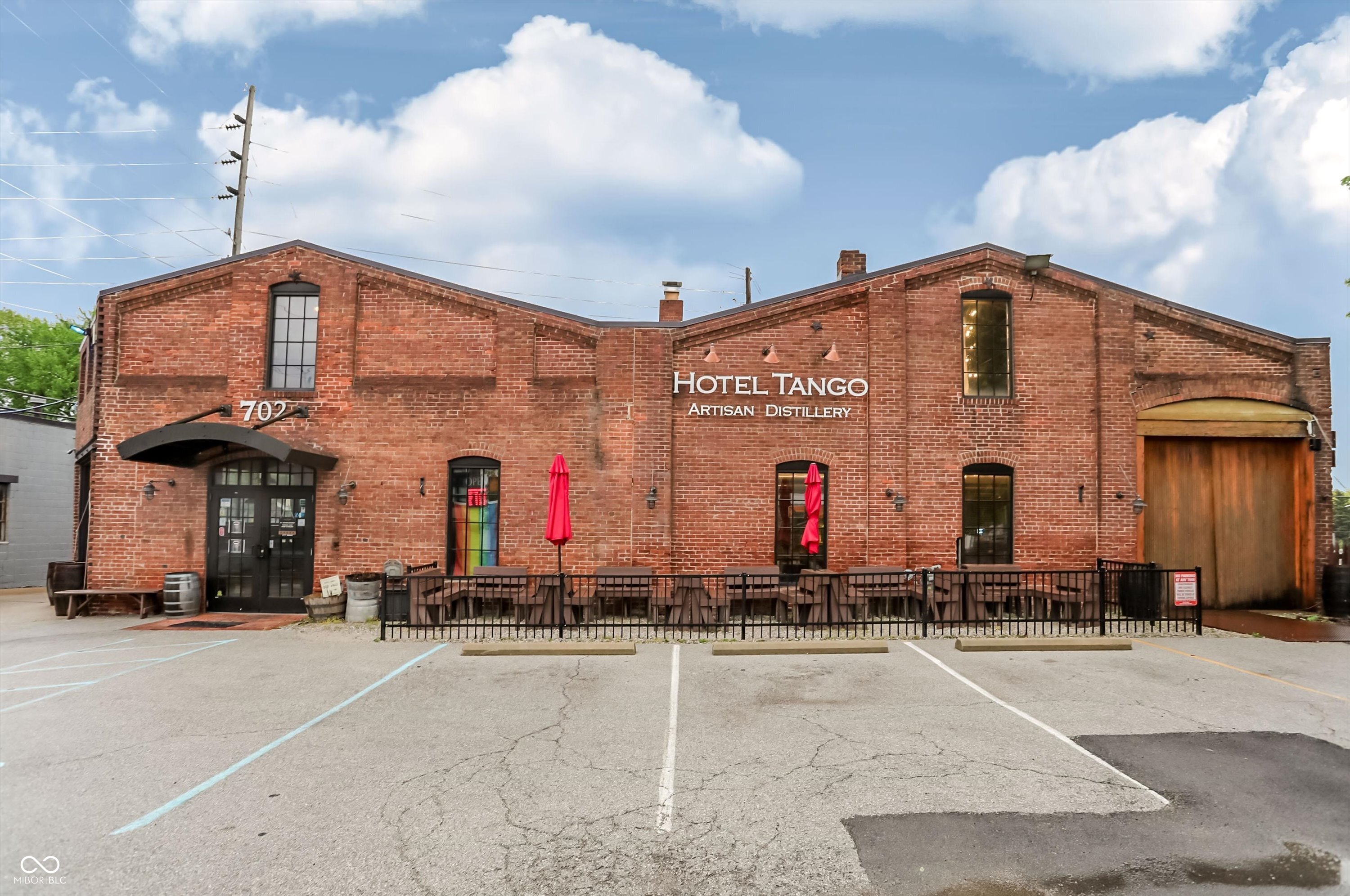 806 Shelby Street