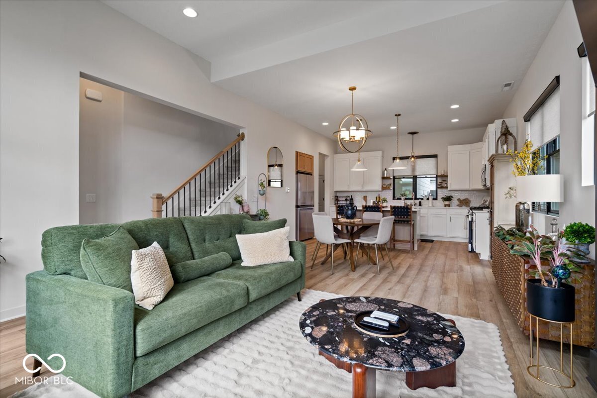 17347 Newton Main Street