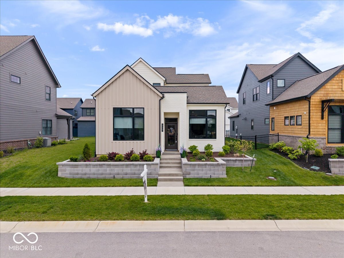 17347 Newton Main Street