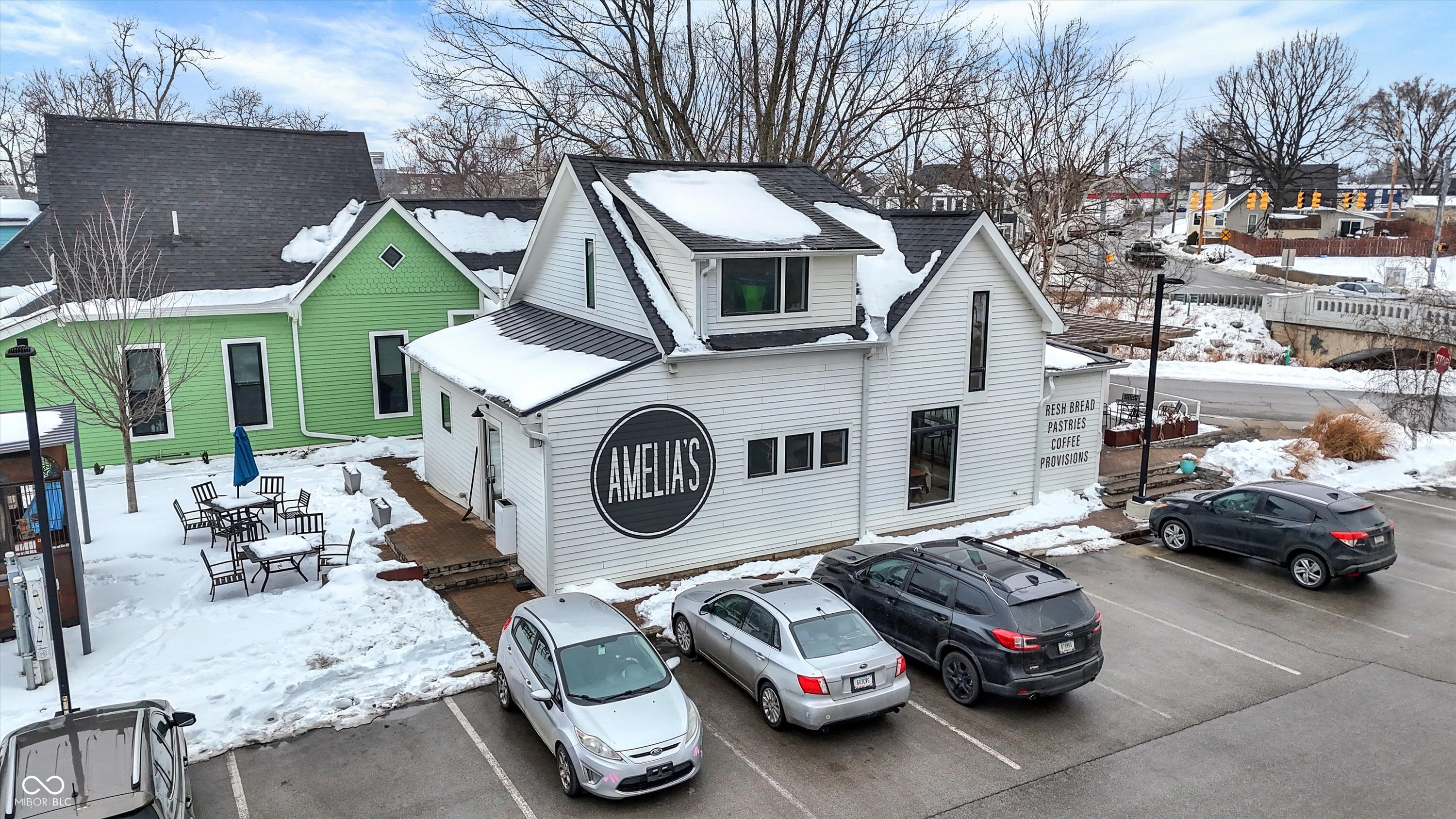 2038 E 12th Street