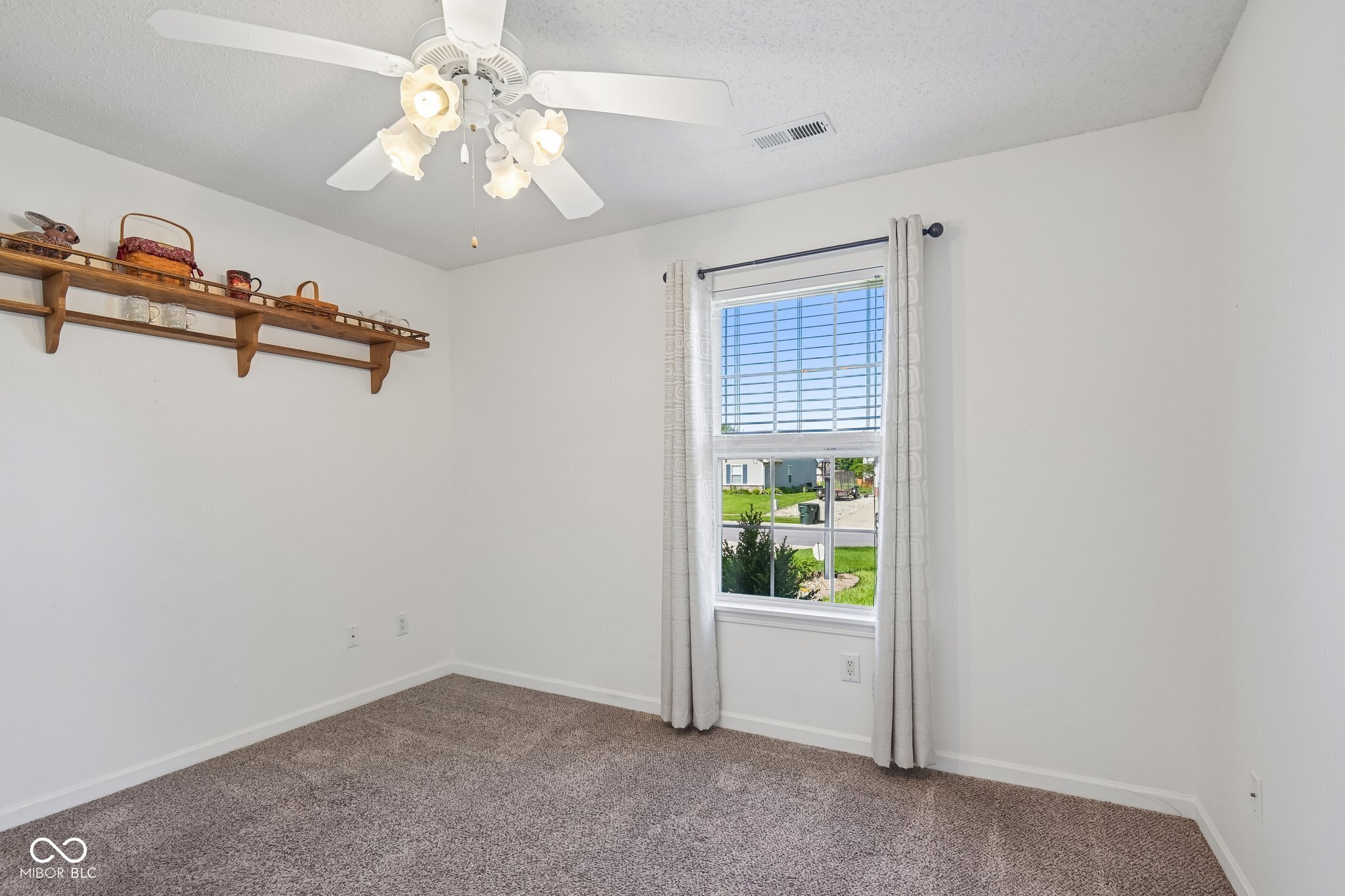 951 Tulip Way