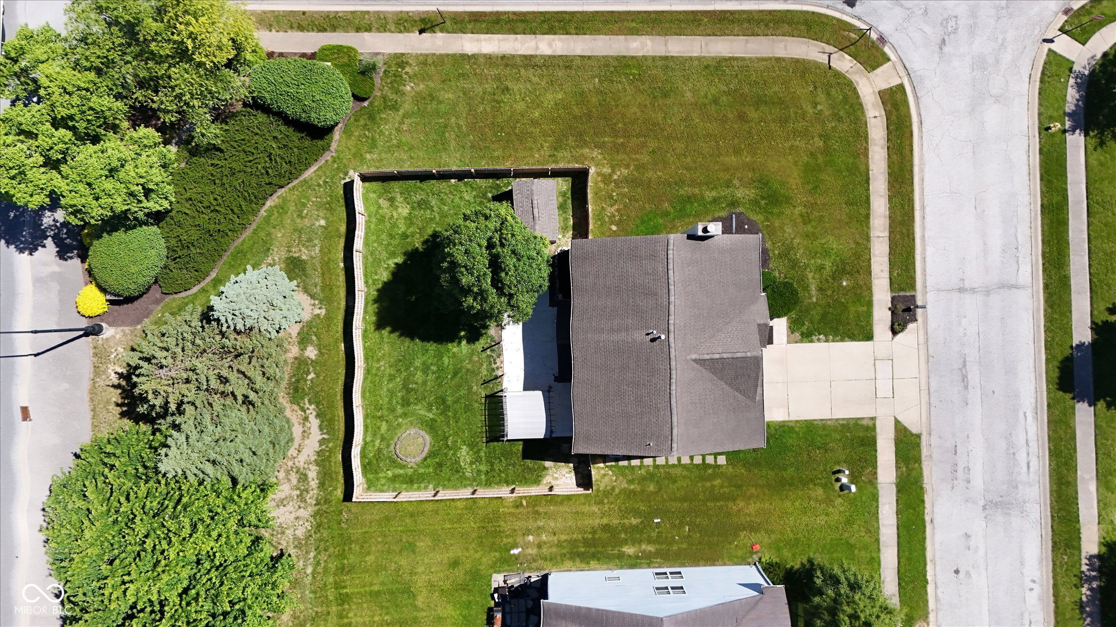 1 Somerset Circle