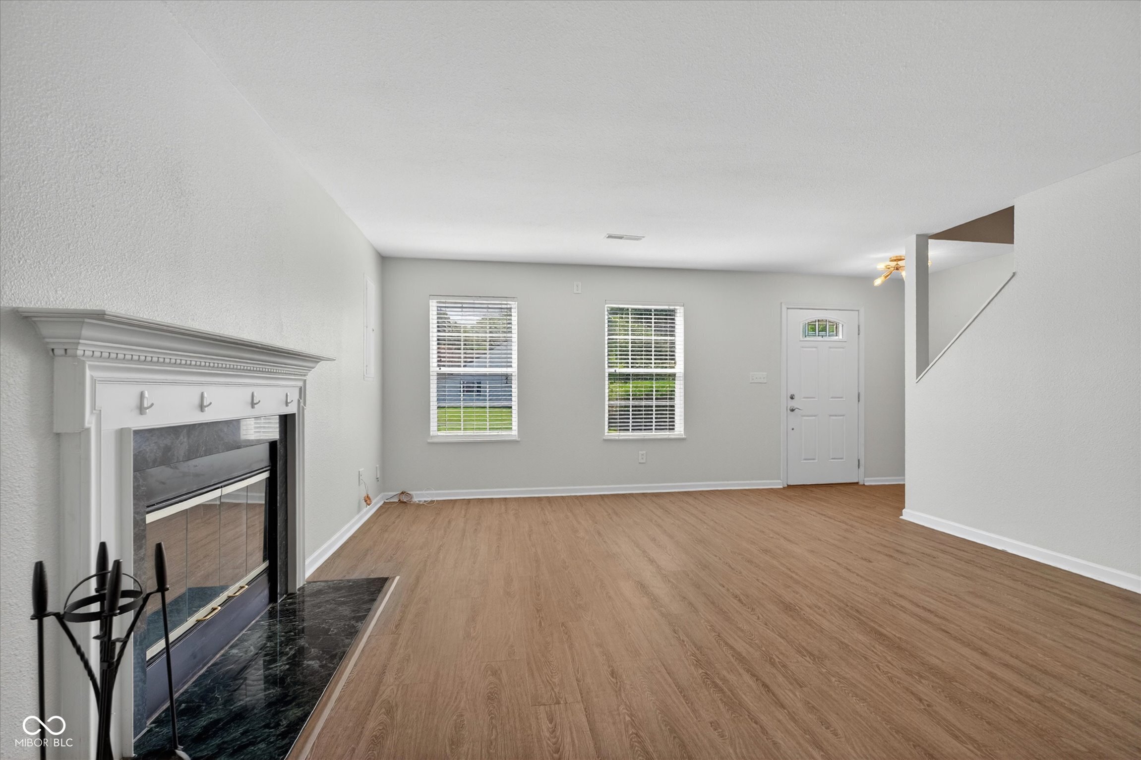 1 Somerset Circle